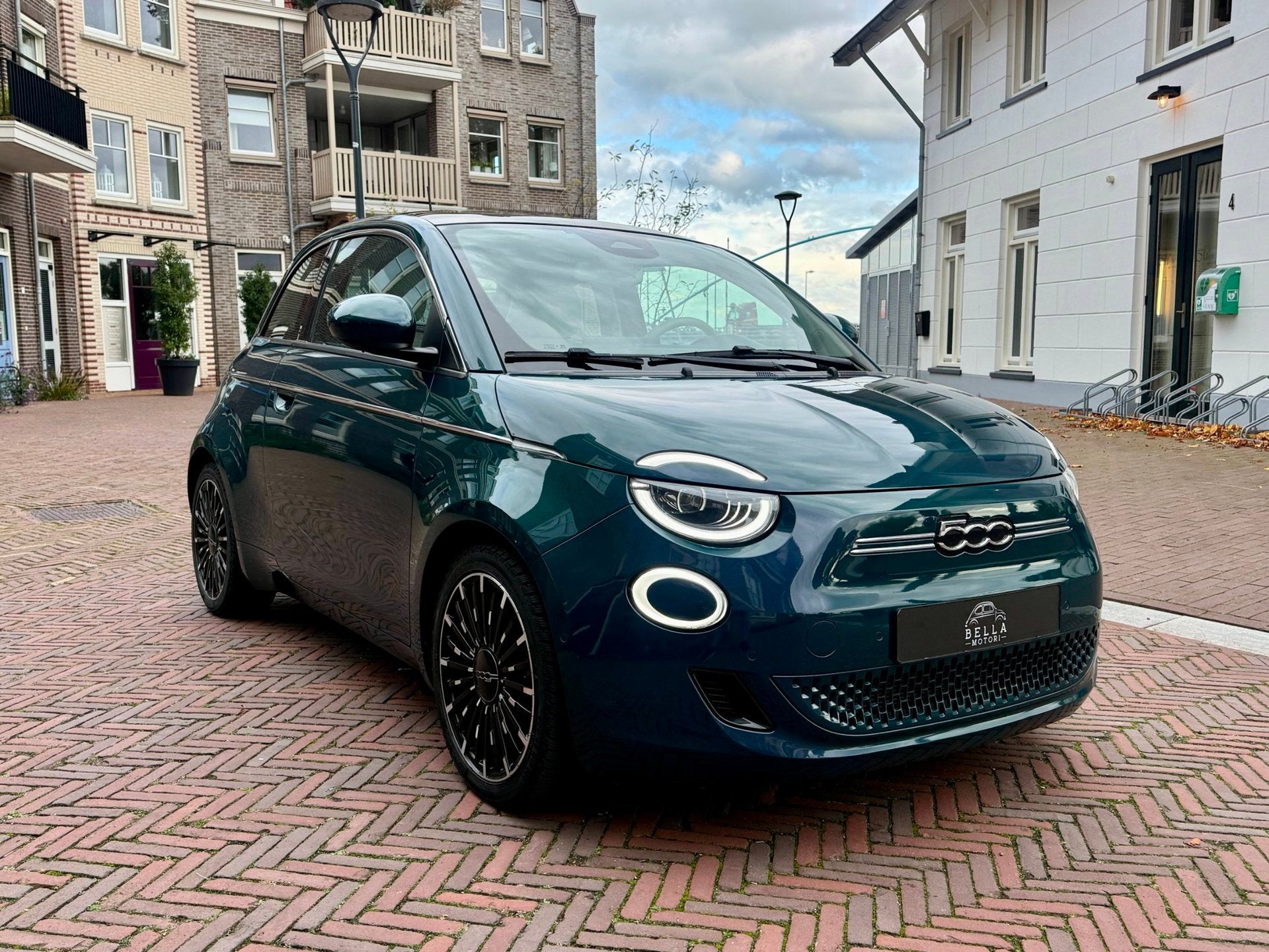 Fiat 500e La Prima 42 kWh | RIJKLAARPRIJS | SOH 94,9% | Topu, Auto's, Dealer onderhouden, Gebruikt, 4 stoelen, Leder