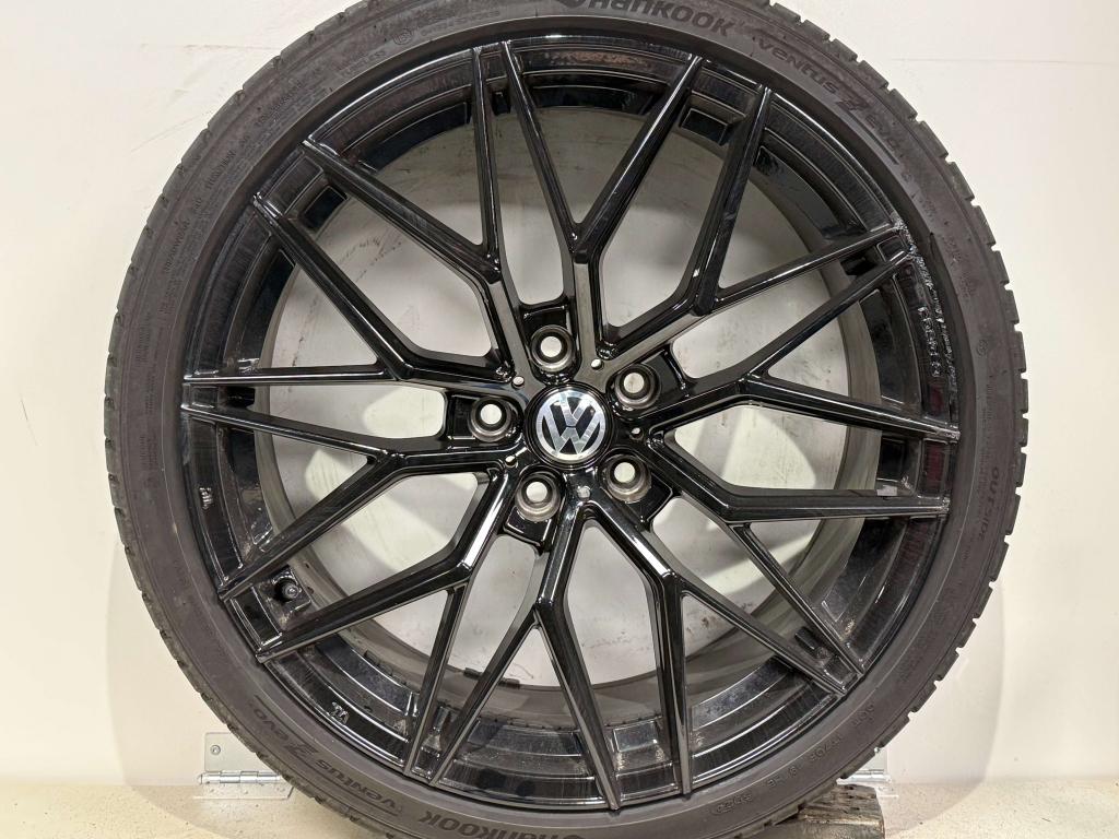 19 inch Volkswagen Golf Audi A3 235/35/19 Hankook, 19 inch, Banden en Velgen, 235 mm, Zomerbanden