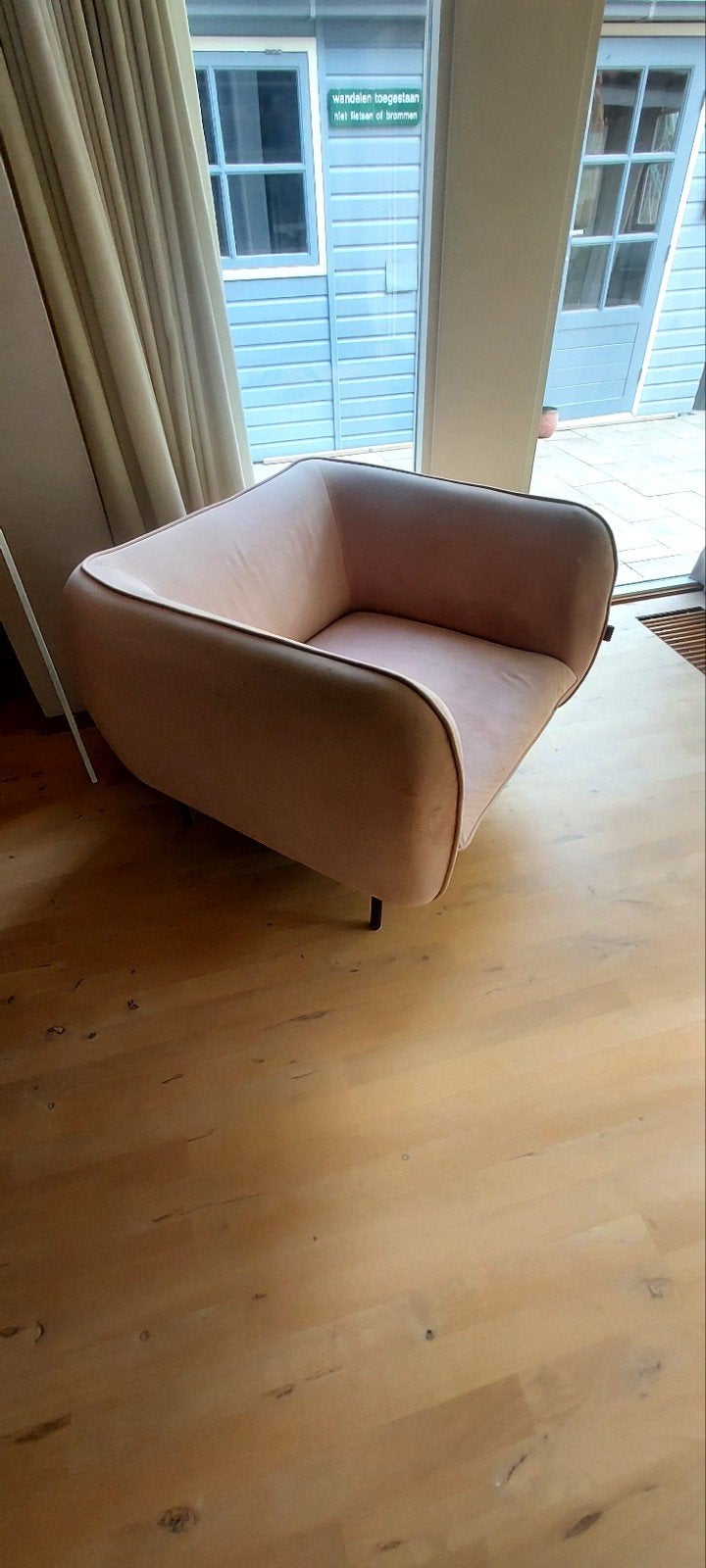 Zacht Roze Fauteuil - Comfortabel en Stijlvol, Huis en Inrichting, Fauteuils, Gebruikt, 75 tot 100 cm, Ophalen of Verzenden, 75 tot 100 cm