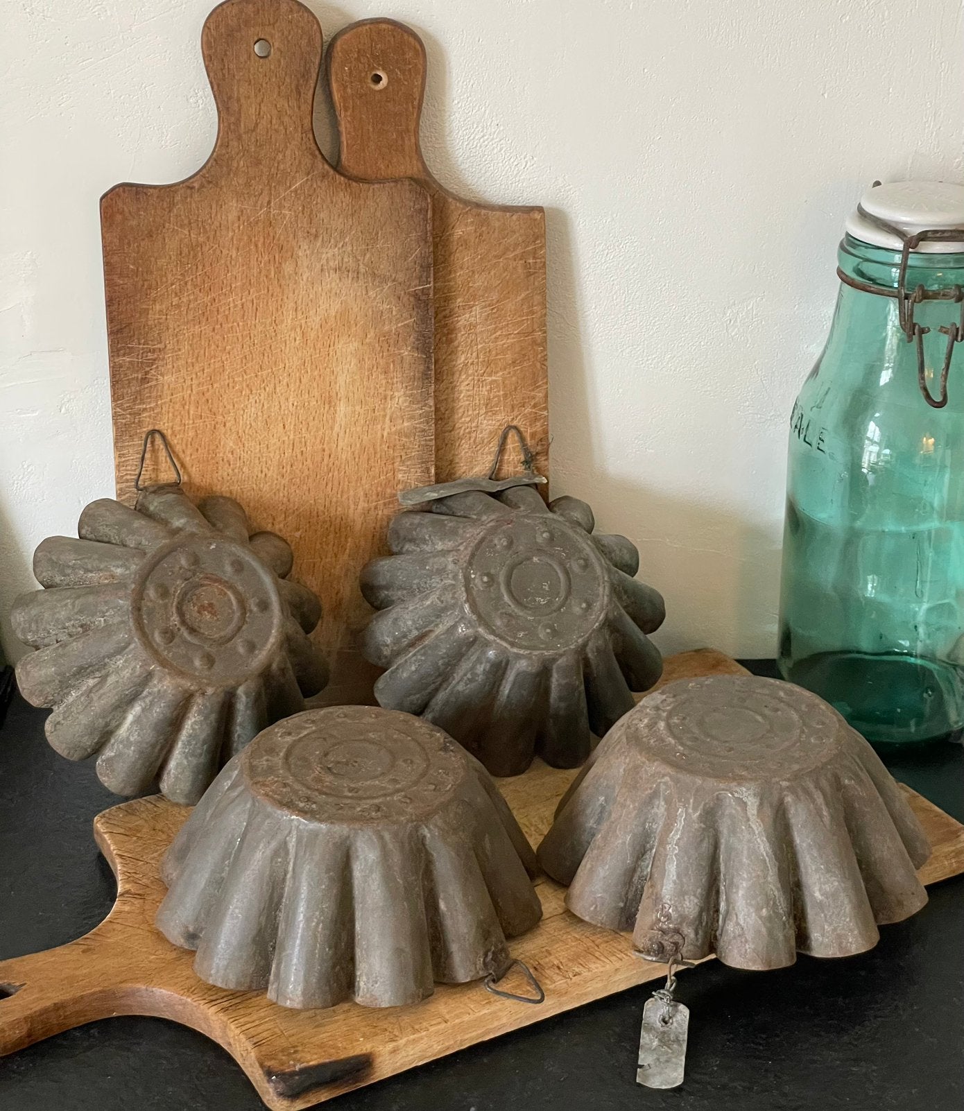 Brocante oude bakvorm schulp met ophang oogje, Antiek en Kunst, Ophalen of Verzenden