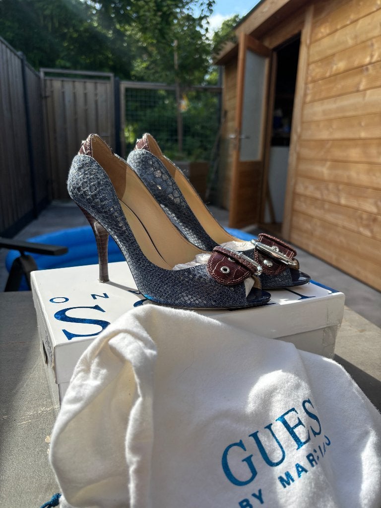 Guess y2k hakken leer maat 36, Schoenen met lage hakken, Overige kleuren, Nieuw, Ophalen of Verzenden