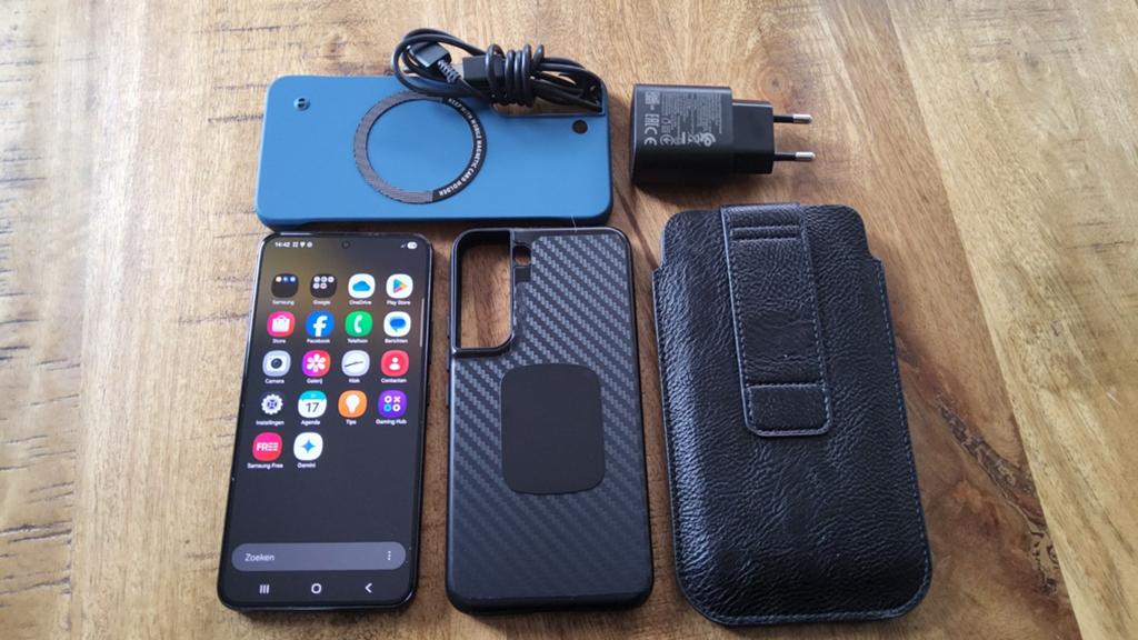 Samsung Galaxy S22 5G Ab.niewstaat❗️ + Extra s
Android 16, 128 GB, Ophalen of Verzenden, Zwart, Galaxy S22