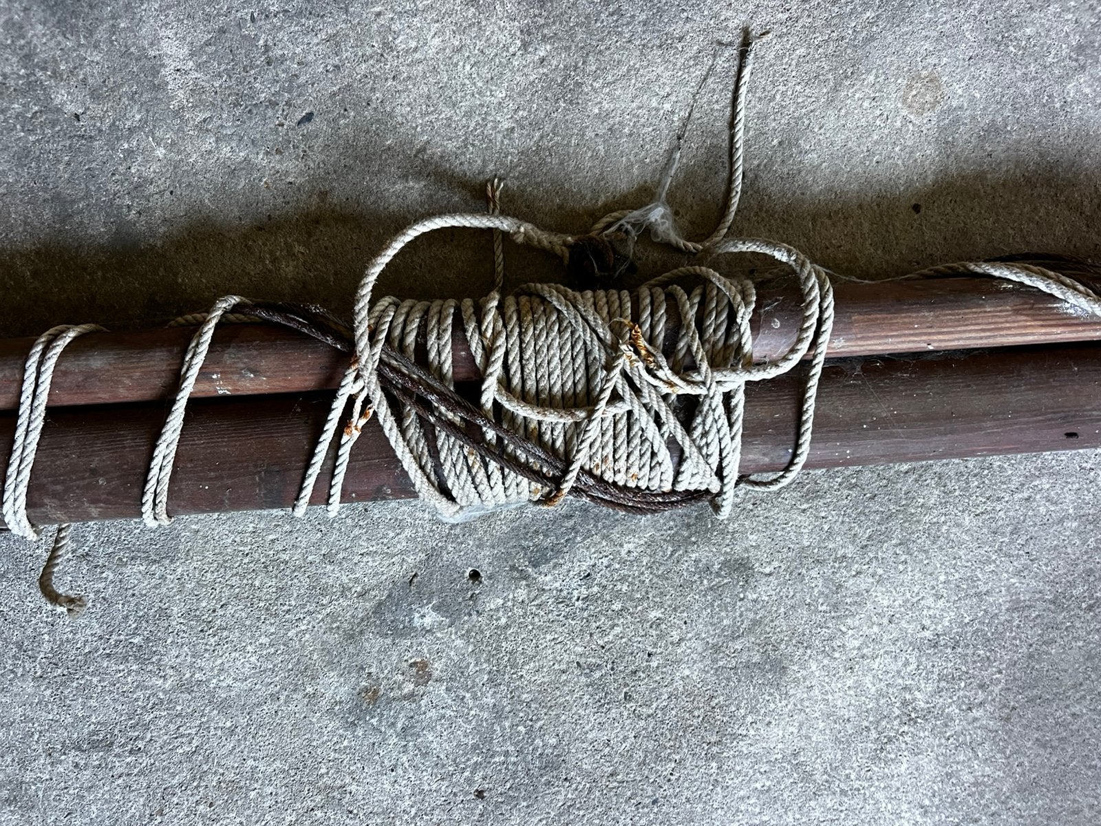 Houten mast, Ophalen, Gebruikt, Minder dan 15 m²