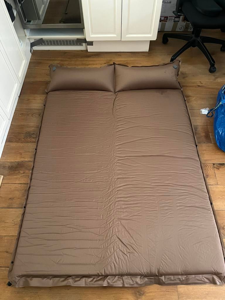 Inflatable Camping Mattress – €40 each (Negotiable), Ophalen, Zo goed als nieuw