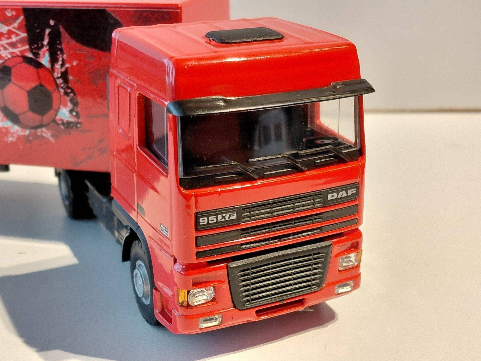 Lion Car DAF 95XF oplegger CocaCola vrachtauto modelauto, Ophalen of Verzenden, Zo goed als nieuw, Bus of Vrachtwagen, Lion Toys