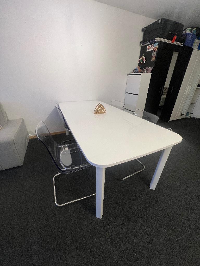 dining table extendable with 4 chairs, Ophalen, 200 cm of meer, 50 tot 100 cm, Zo goed als nieuw