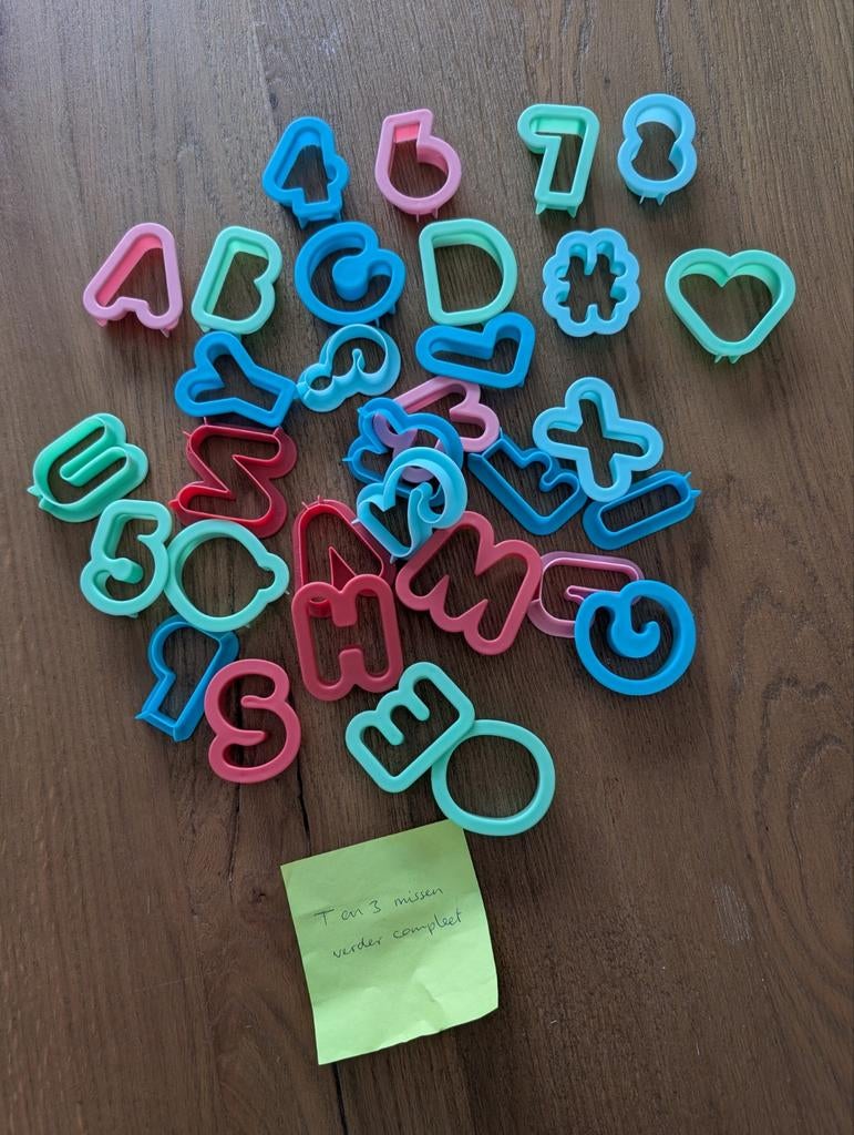 Vormpjes letters, cijfers en symbolen, Ophalen of Verzenden, Zo goed als nieuw, Knutselen