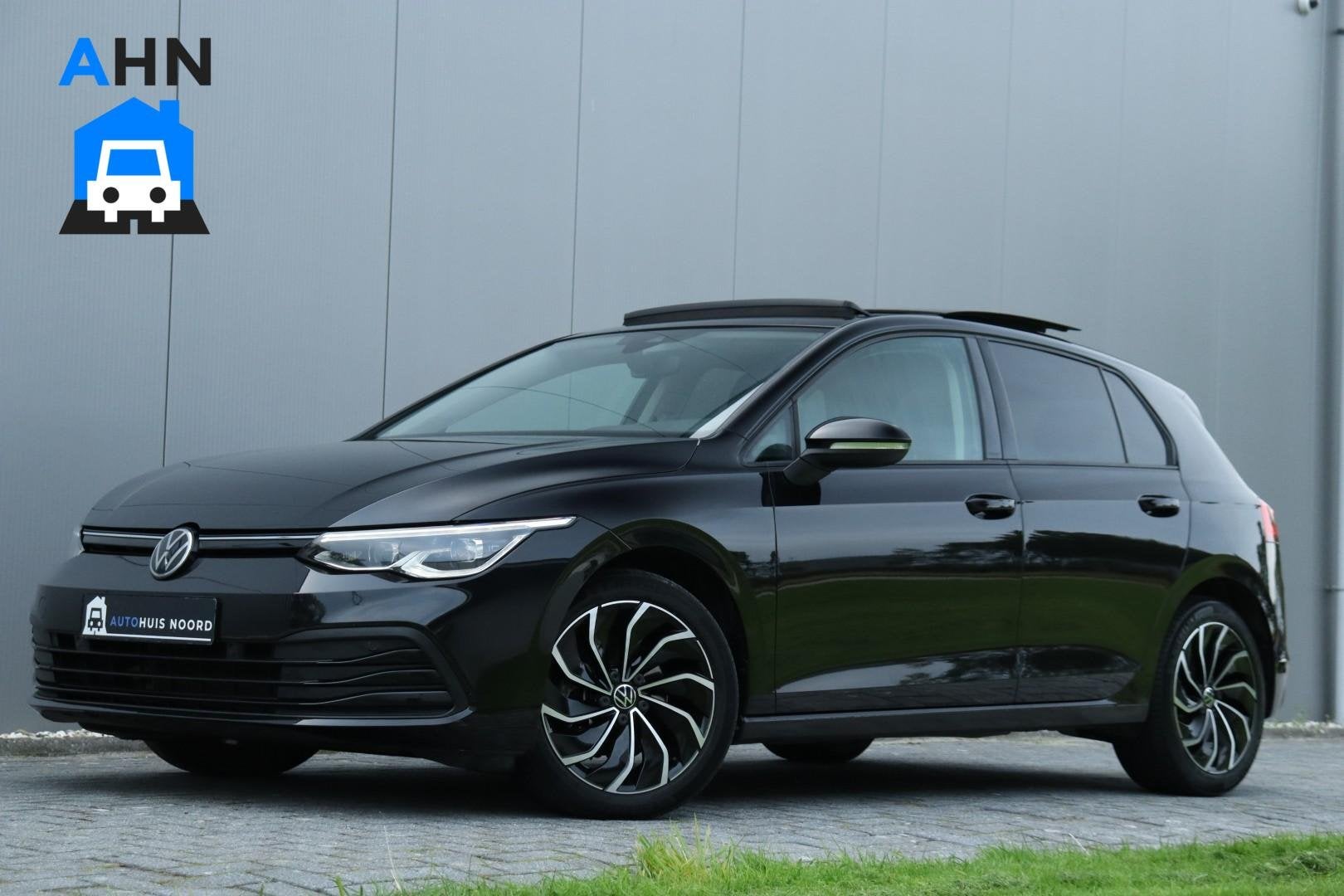 Volkswagen Golf 8 1.5 eTSI / 150PK / DSG / Virtual Cockpit /, Stof, 4 cilinders, 150 pk, Zwart