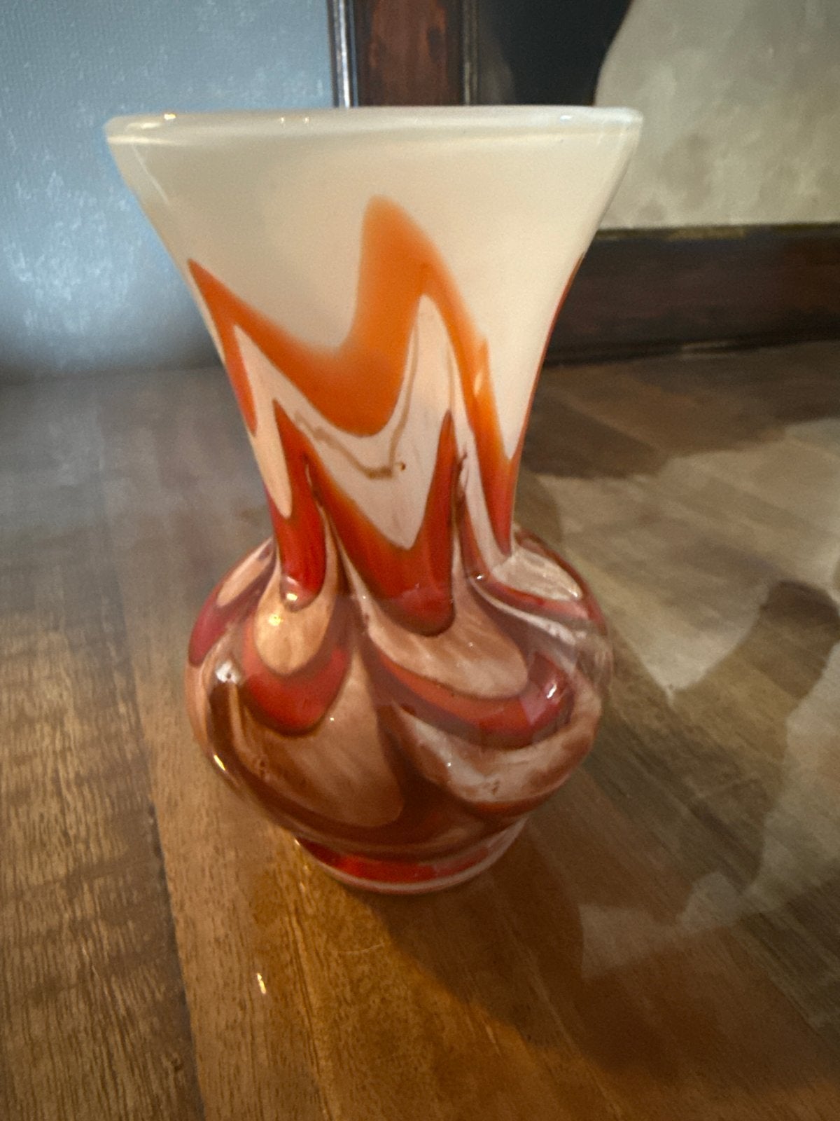 Vintage Murano Glas Vaas - Oranje en Wit Swirl Design, Ophalen of Verzenden