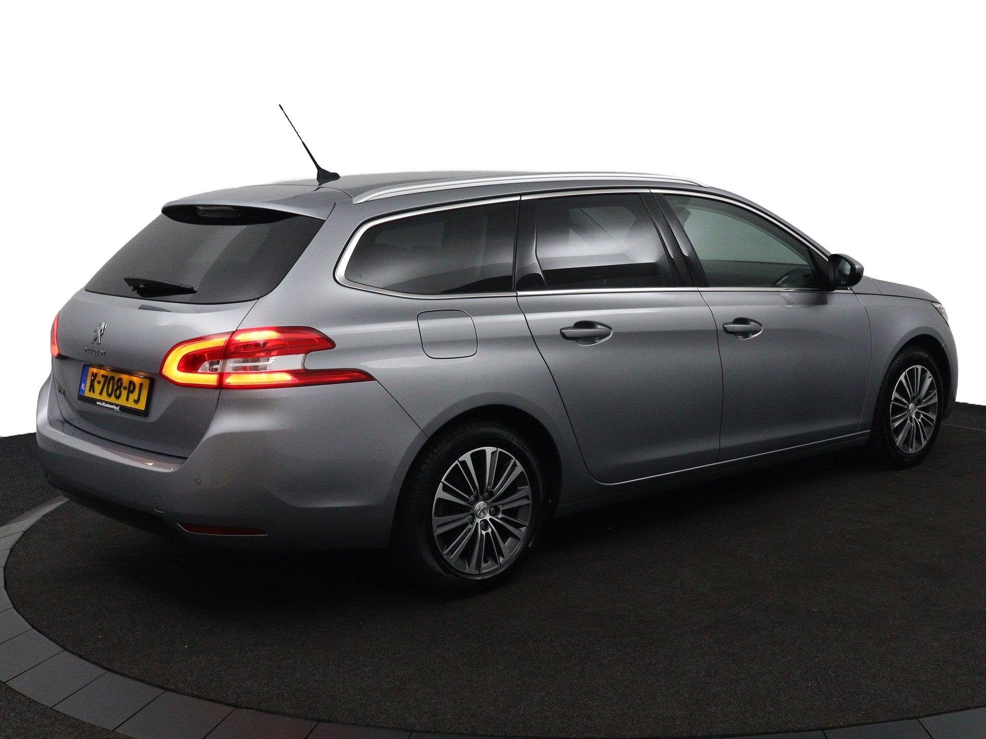 Peugeot 308 SW 1.2 Allure*ECC*ACC*NAVI*CAM*CARPLAY*, Voorwielaandrijving, Euro 6, 1199 cc, Leder en Stof