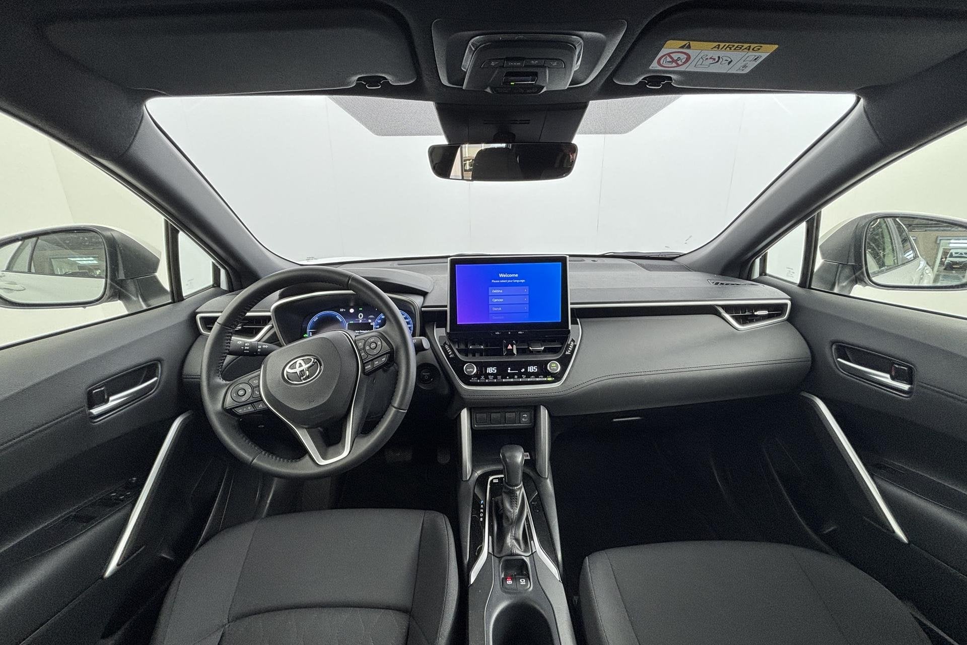 Foto 2 van Toyota Corolla Cross Hybrid 140 Style Frisse hybride SUV kla