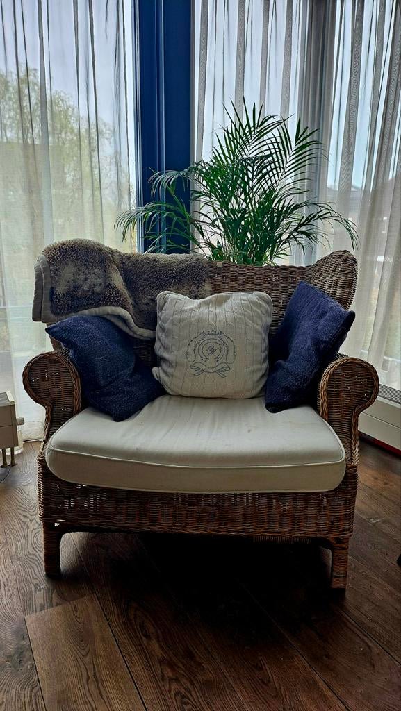 Riviera Maison rotan loveseat, unieke afmeting, Huis en Inrichting, Fauteuils, Zo goed als nieuw, Riet of Rotan, 100 tot 125 cm