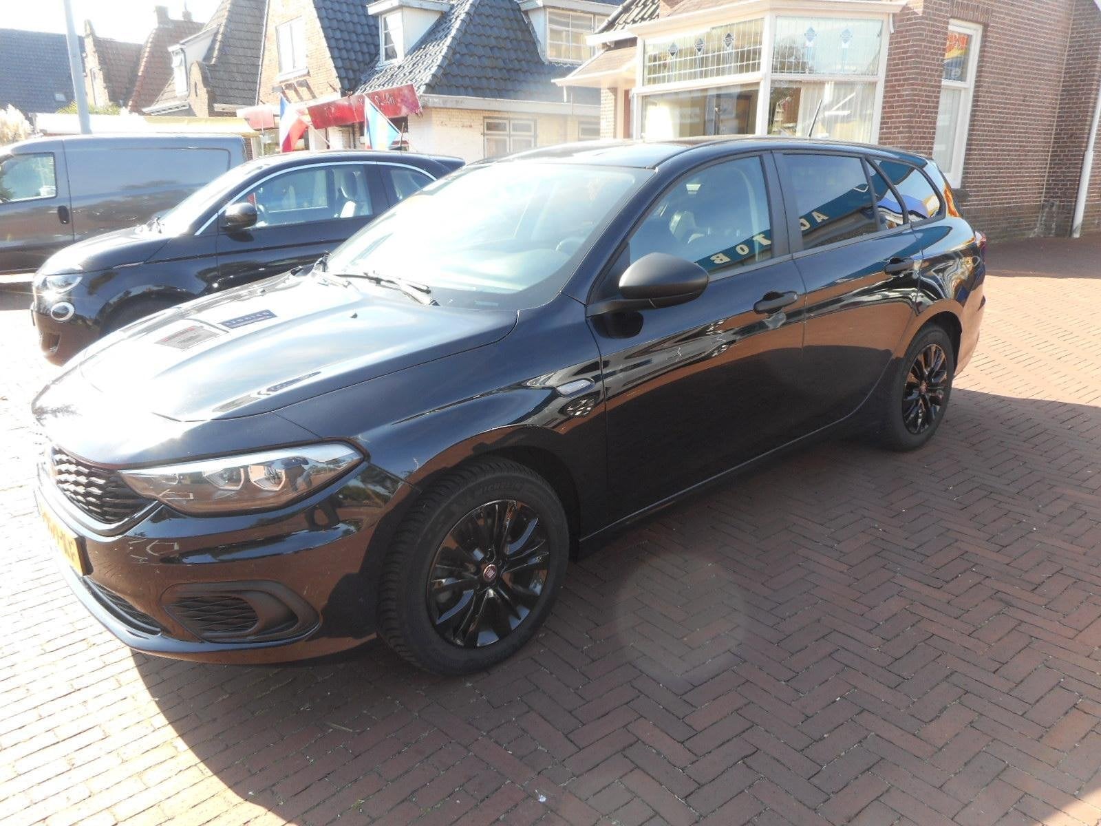 Fiat Tipo Stationwagon 1.4 Street CRUISE CONTROL+NAVIGATIE+M, Auto's, Fiat, Gebruikt, Euro 6, Met garantie (alle), Zwart