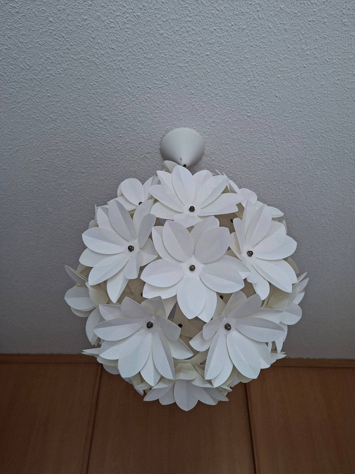 Ikea bloemen lamp, Huis en Inrichting, Ophalen, Zo goed als nieuw, Kunststof, E27 (groot)