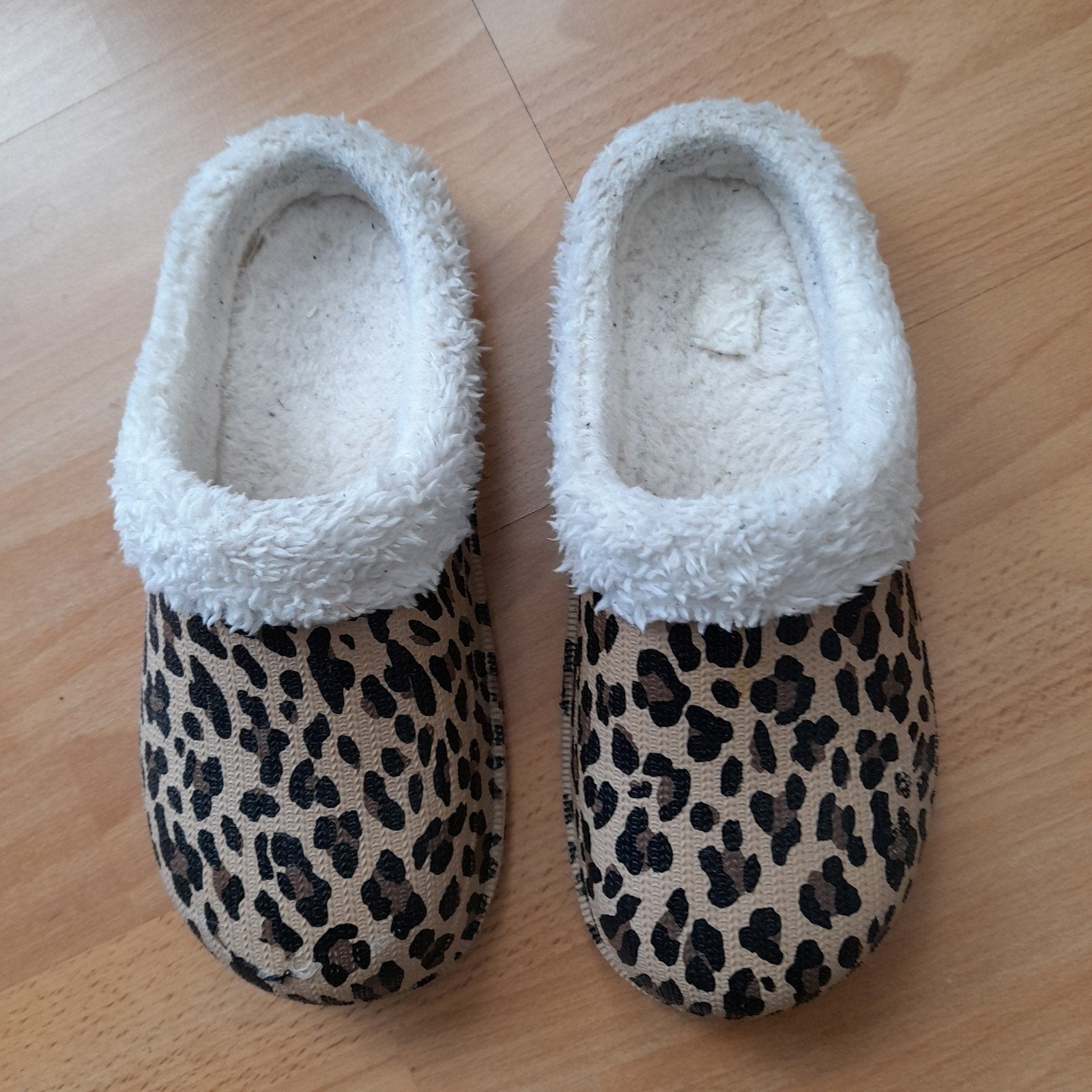 Crocs met bontje Mt. 36-37, Ophalen, Jongen of Meisje, Schoenen, Nieuw