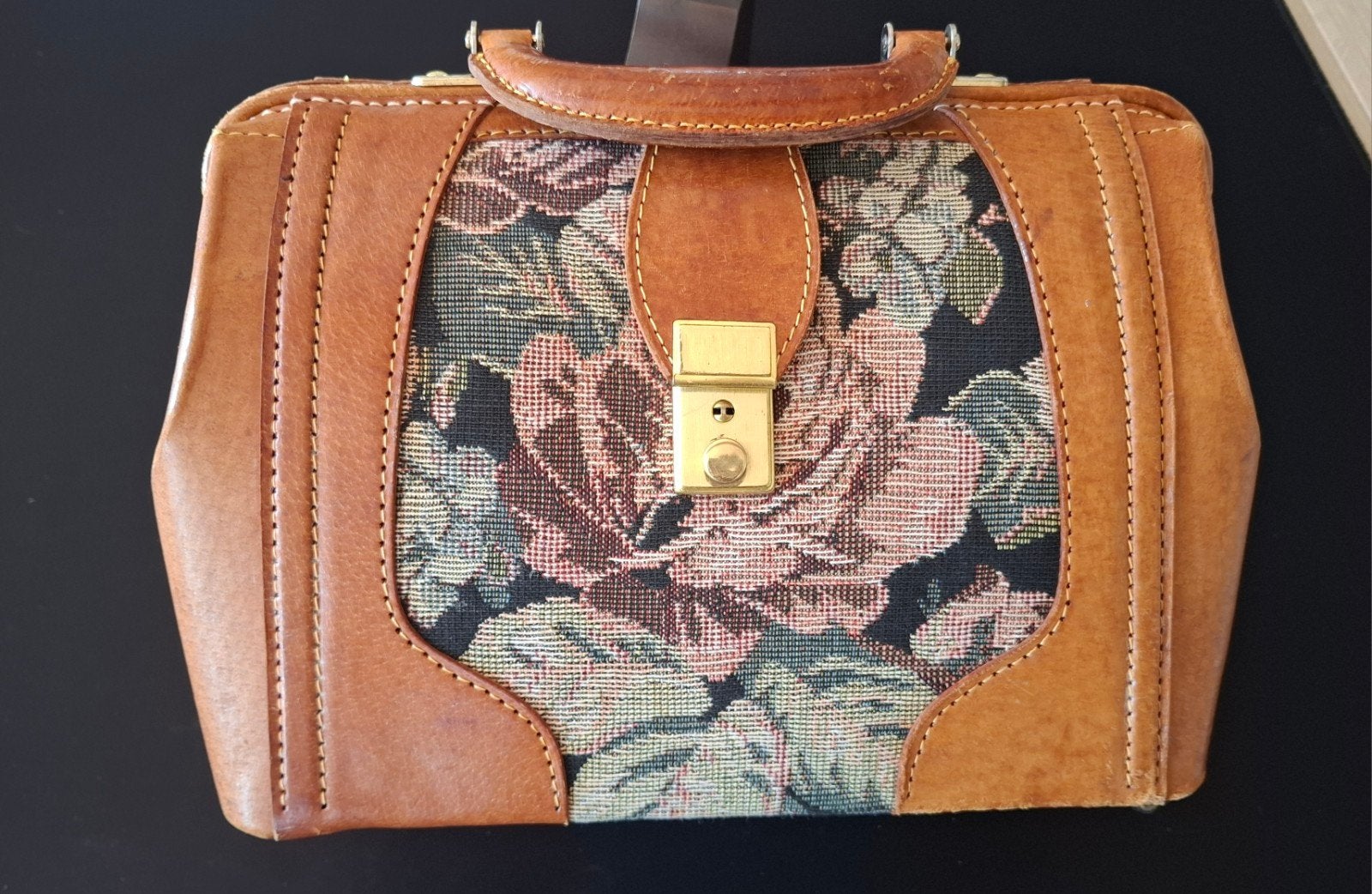 Vintage gobelin handtas met bloemenpatroon/dokterstas, Ophalen of Verzenden, Gebruikt, Bruin, Handtas