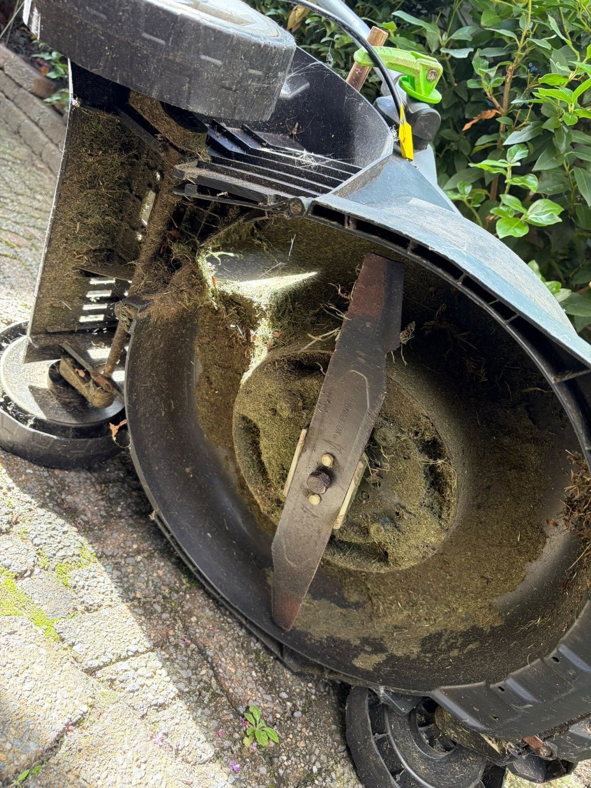 Intratuin Accumaaier 40V met 2 accu's en lader, Tuin en Terras, Ophalen, Accu-grasmaaier, Intratuin, Zo goed als nieuw