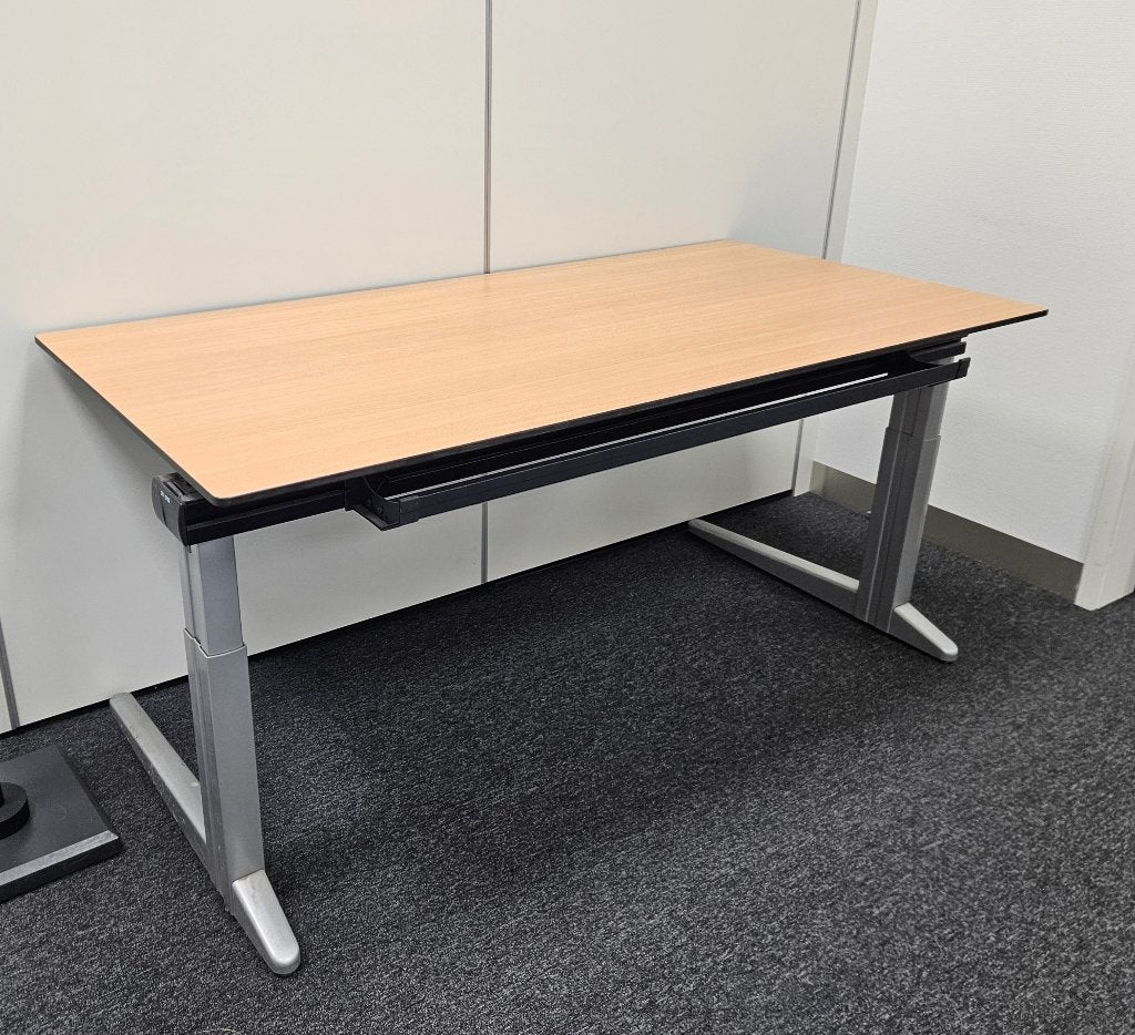 In hoogte verstelbaar bureau 80x160 van Ahrend, Ophalen, Overige typen, 160 cm, Gebruikt