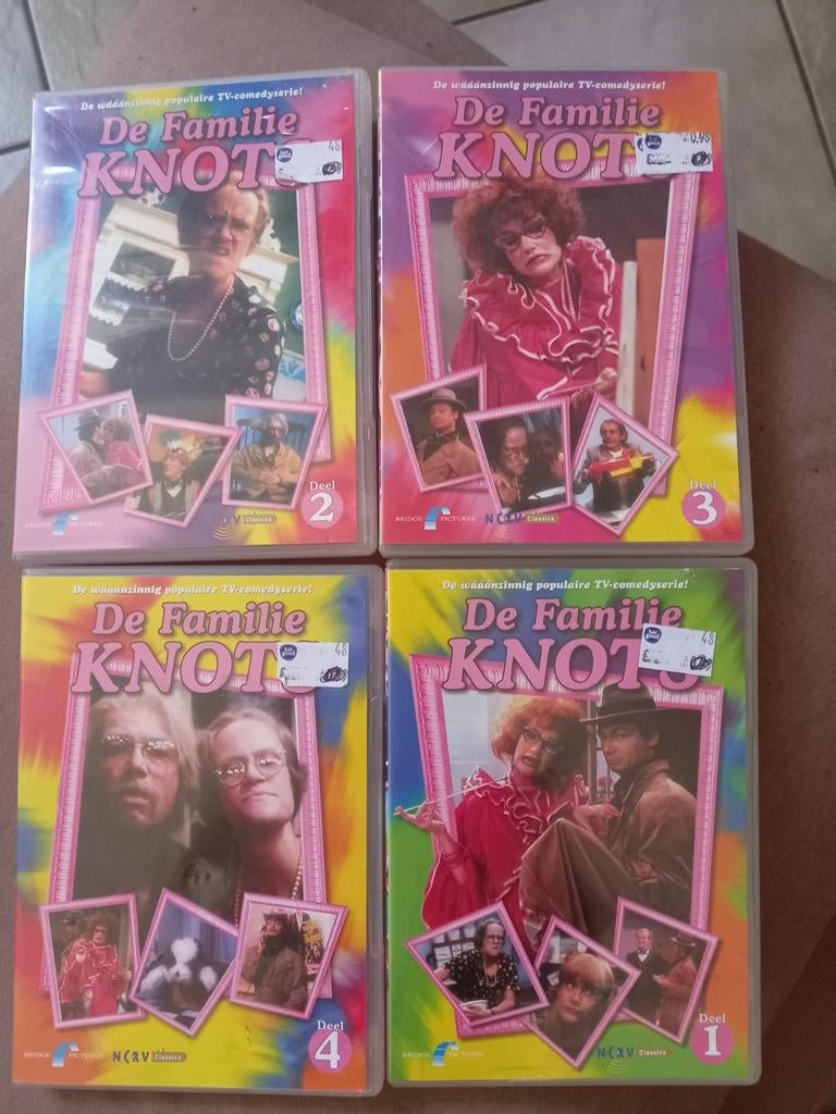 De Familie Knots DVD Boxset - Deel 1, 2, 3 en 4, Cd's en Dvd's, Gebruikt, Alle leeftijden, Boxset, Ophalen of Verzenden