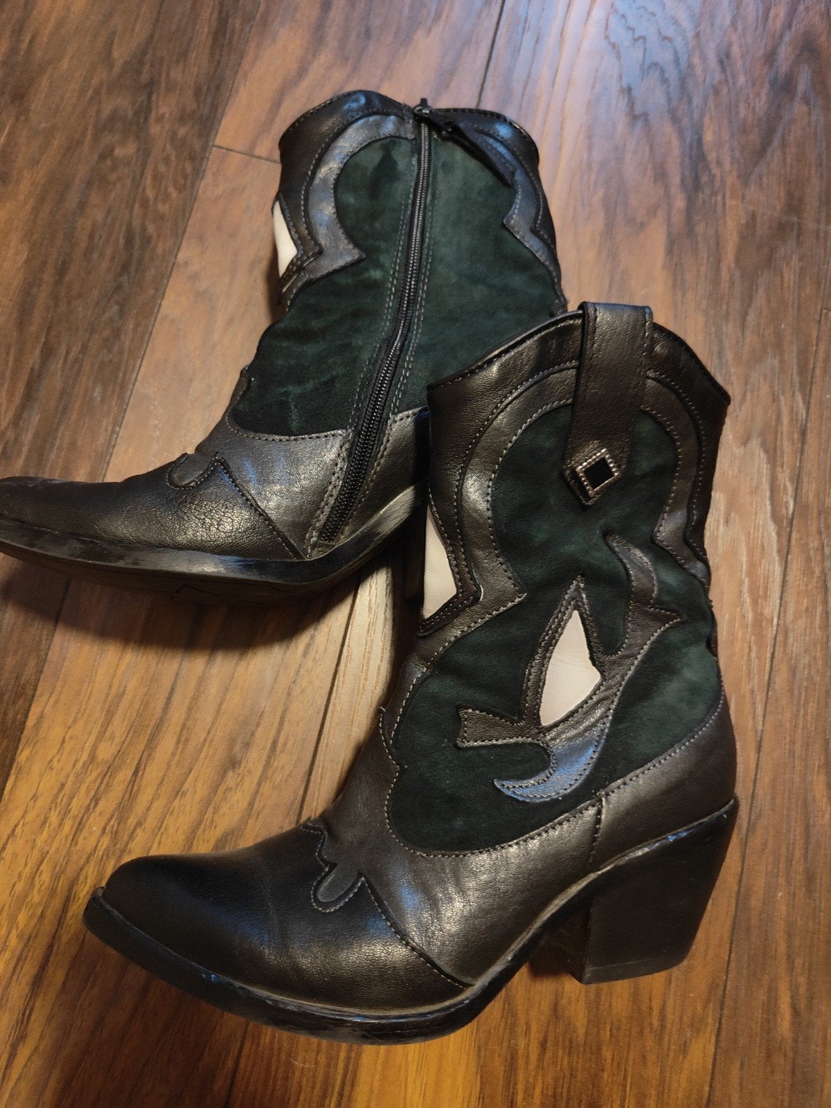 Zwarte en groene cowboylaarzen, maat 36, Kleding | Dames, Schoenen, Ophalen, Indus, Zwart, Lage of Enkellaarzen