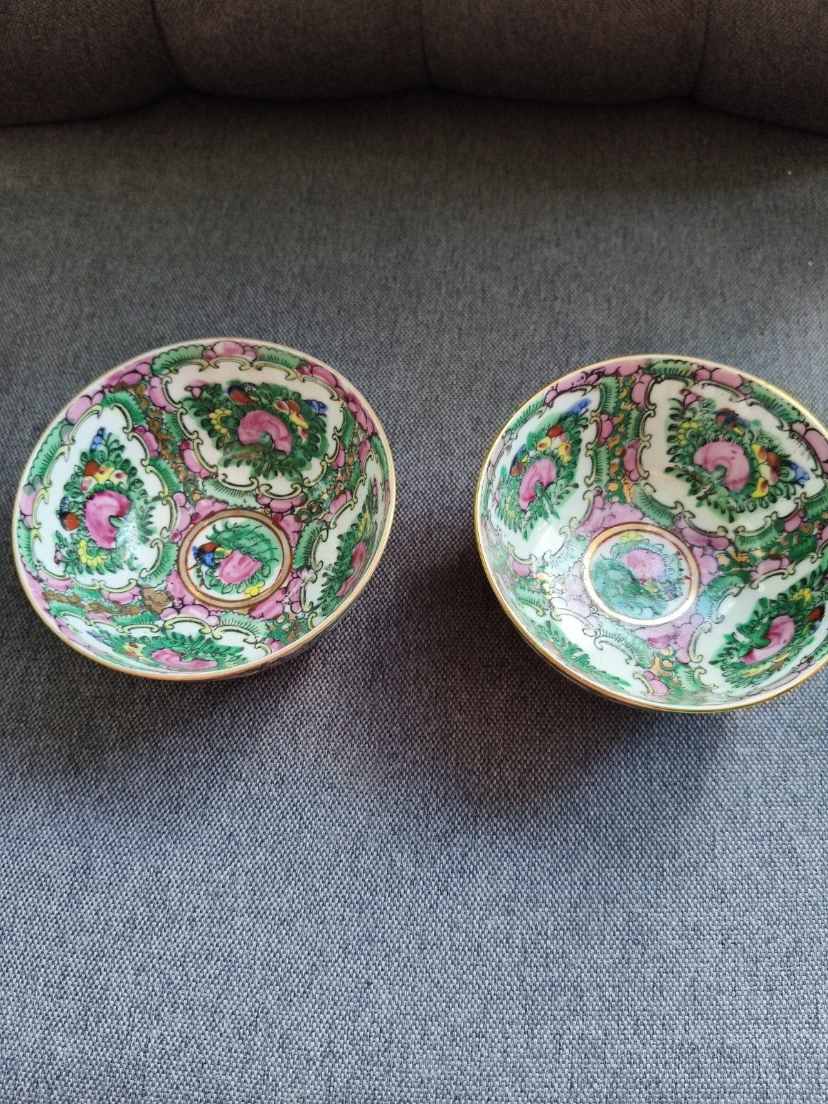 Set van 2 Chinese porseleinen kommetjes met bloemmotief, Ophalen of Verzenden