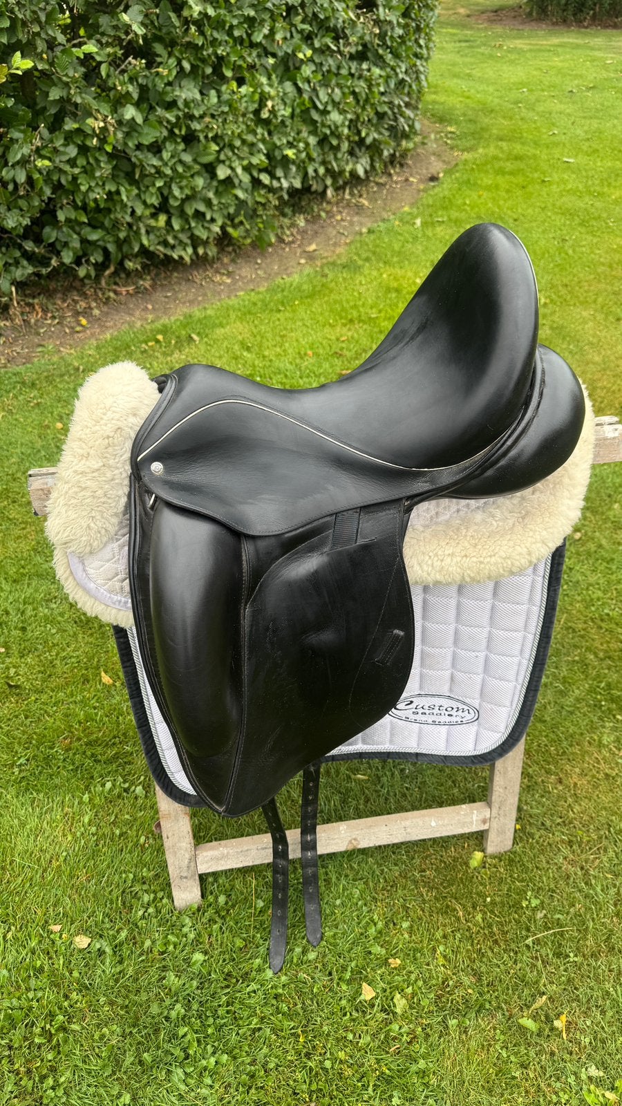 Custom Icon Flight 17,5”, Ophalen, Zo goed als nieuw, Dressuur
