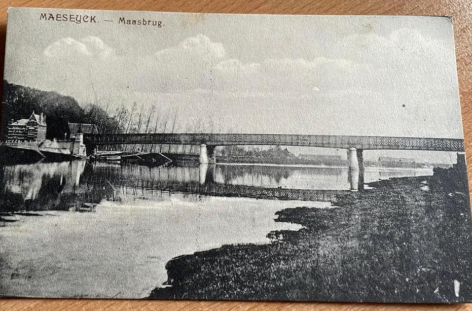 Oude ansichtkaart van Maaseik (Maeseyck) - Maasbrug., Verzamelen, Ophalen of Verzenden, Voor 1920, Gelopen, Limburg