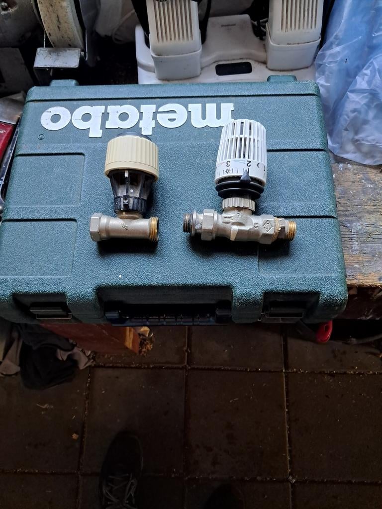 Thermostaat kraan  voor verwarming, Doe-het-zelf en Verbouw, Verwarming en Radiatoren, Ophalen, Minder dan 60 cm, Radiator, Minder dan 30 cm
