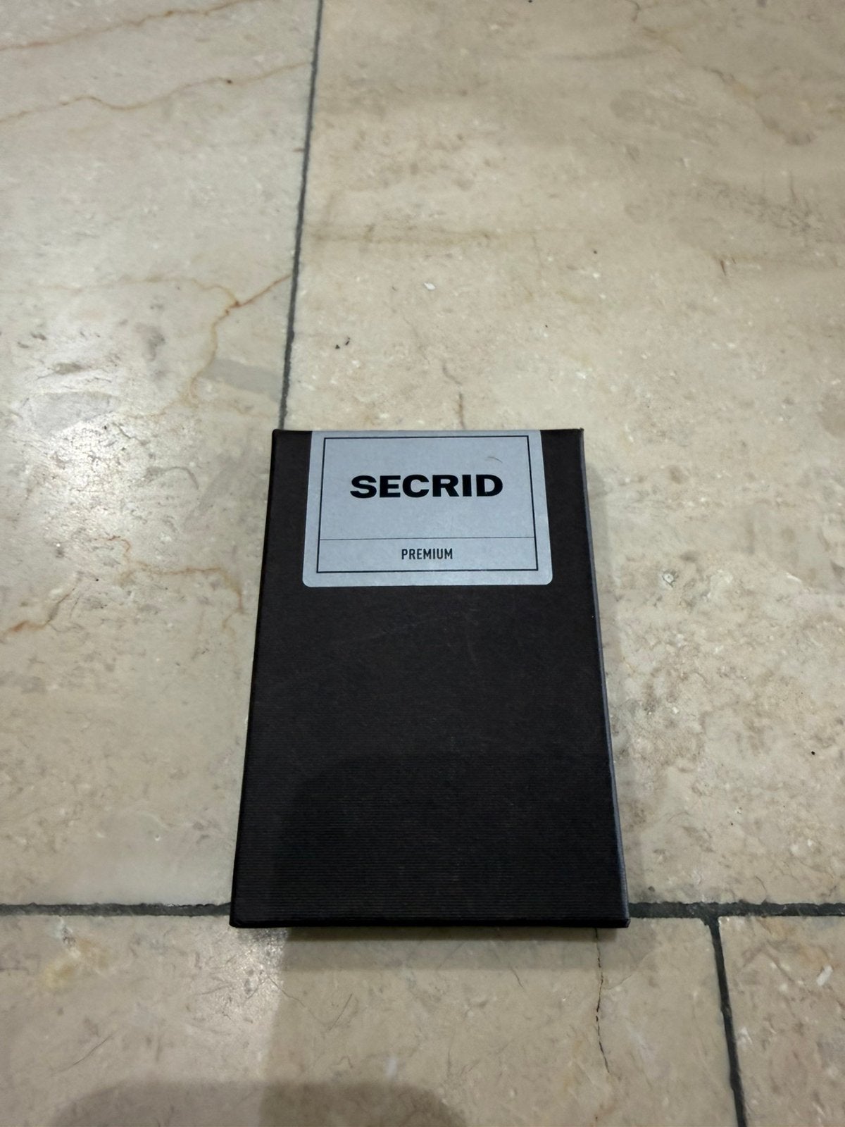 Te koop zo als nieuwe Secrid Premium Cardprotector + black, Postlaan 3, Zwart, Secrid, Ophalen of Verzenden