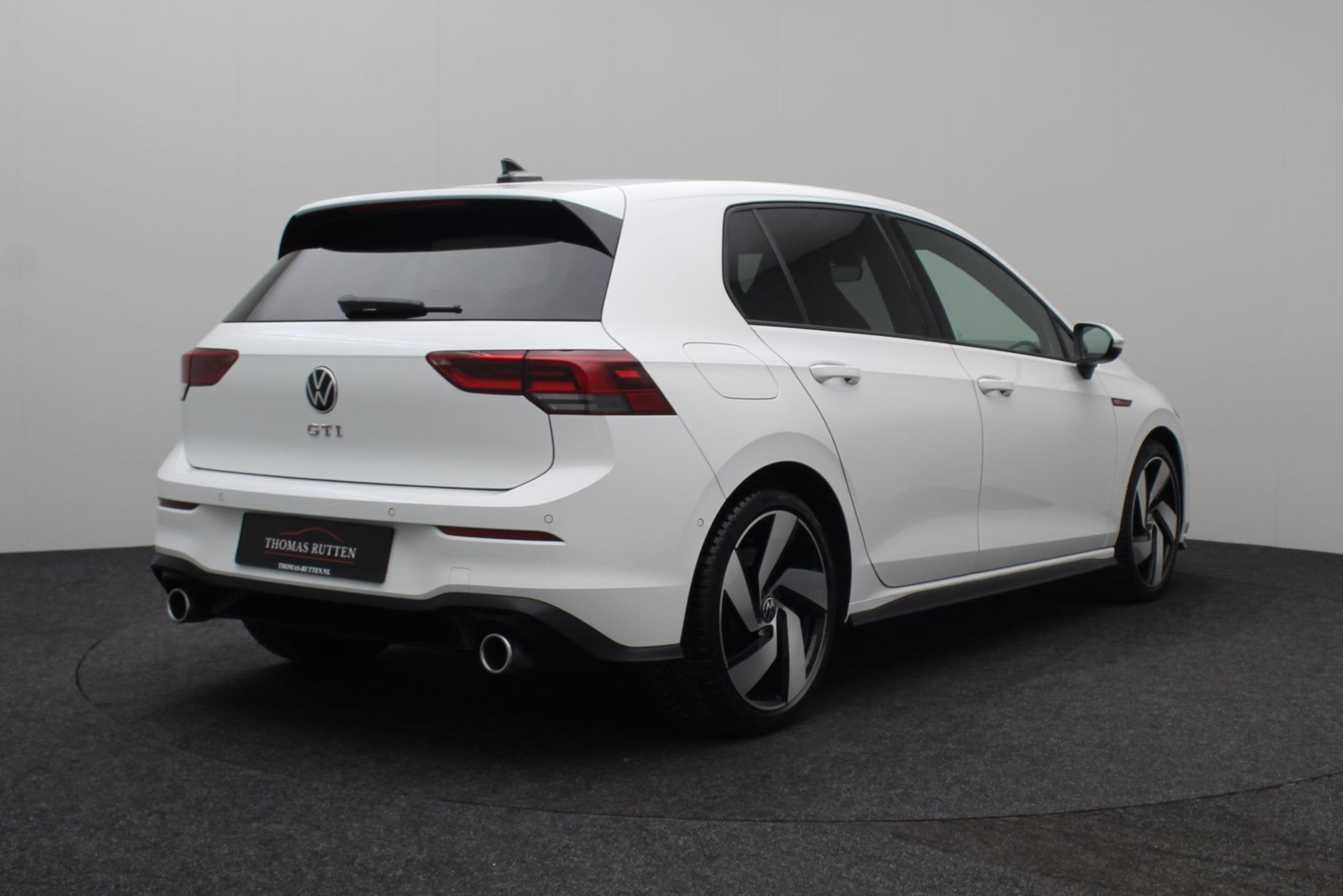 Volkswagen Golf 2.0 TSI GTI 2022 | Airco | Stoel & Stuurverw, 4 cilinders, 1984 cc, Wit, 245 pk