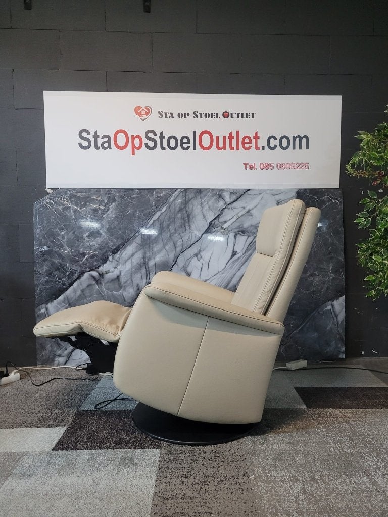 Staopstoel Creme Leder met lumbaalpomp, Minder dan 75 cm, Leer, Ophalen of Verzenden, Zo goed als nieuw