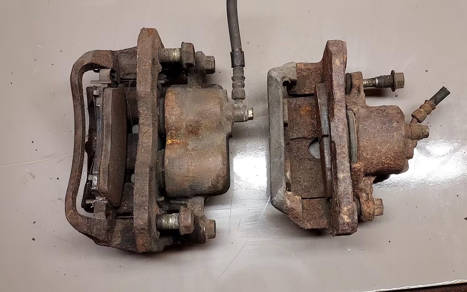Remklauwen voorzijde 2-zuiger upgrade voor Mazda 323 GT-R, Ophalen of Verzenden, Gebruikt, Mazda