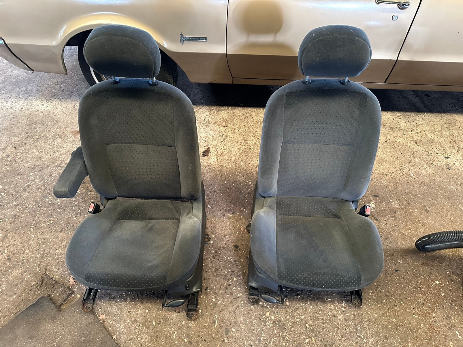 Focus MK1 stoelen, armleuning en electrisch in hoogte verstb, Auto-onderdelen, Ophalen, Gebruikt, Ford