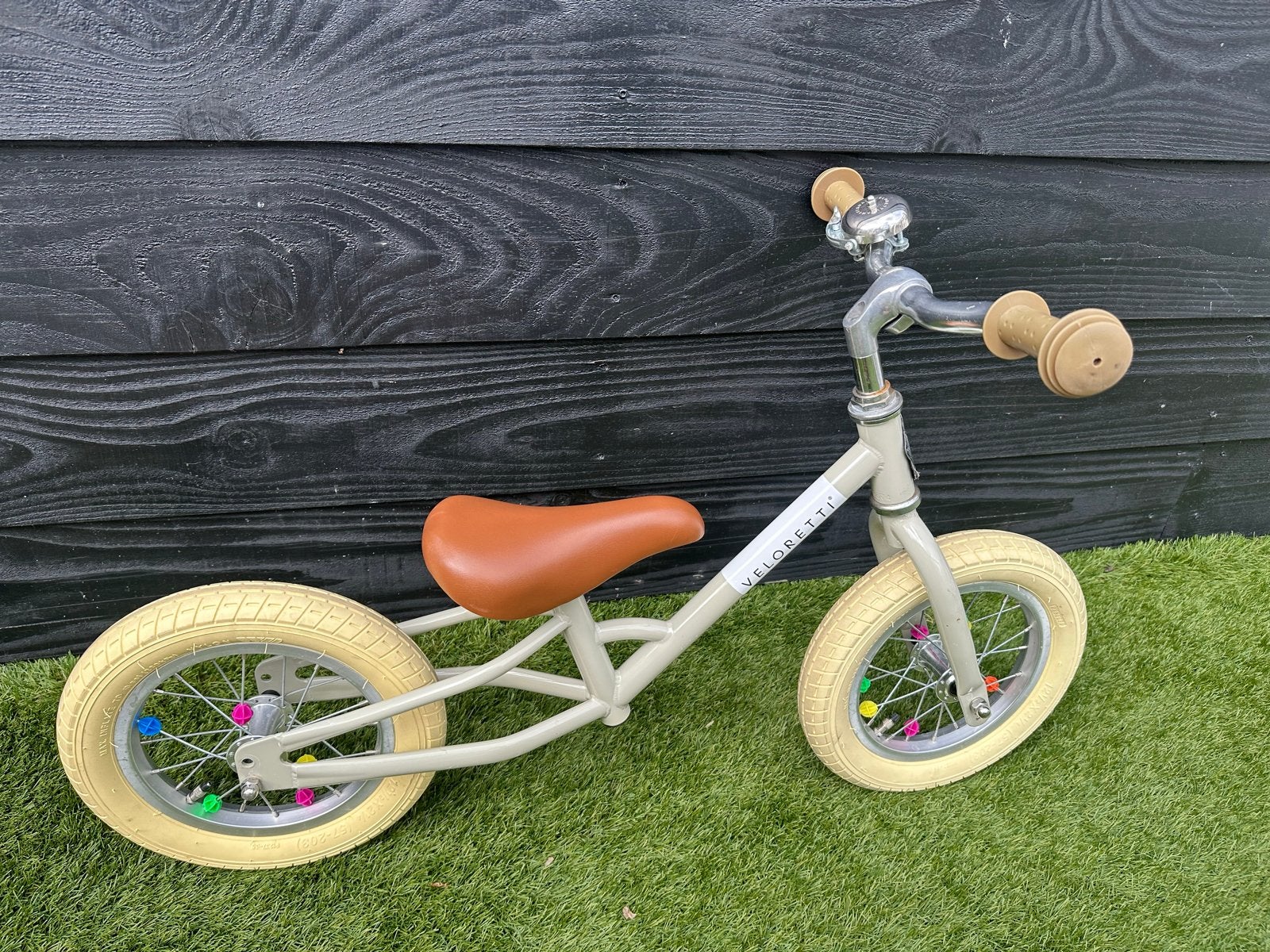 Veloretti loopfiets/driewieler - zeer goede staat, Ophalen, Gebruikt, Velgrem, Minder dan 16 inch
