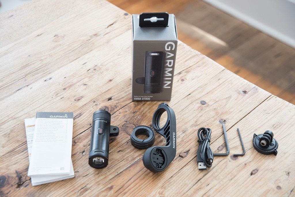 Garmin Varia UT800 fietslamp – zo goed als nieuw, in doos, Fietsen en Brommers, Voorlicht, Ophalen of Verzenden, Zo goed als nieuw