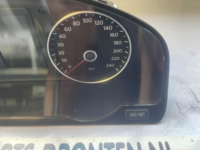 Kilometerteller KM van een Volkswagen Transporter, Gebruikt, -, -, -