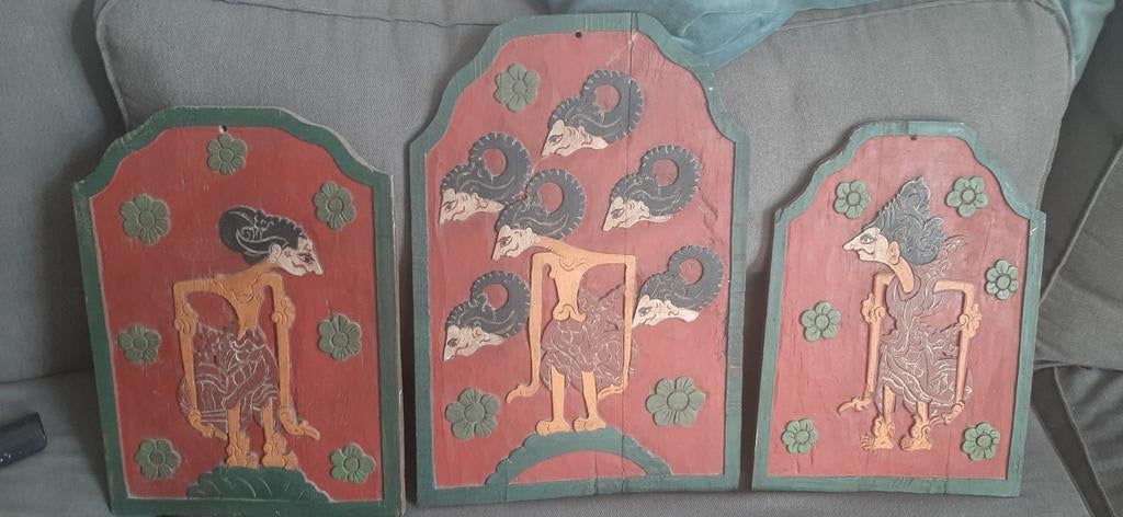 Traditionele Indonesische houtsnijwerken, Ophalen of Verzenden, Schilderij, Minder dan 50 cm