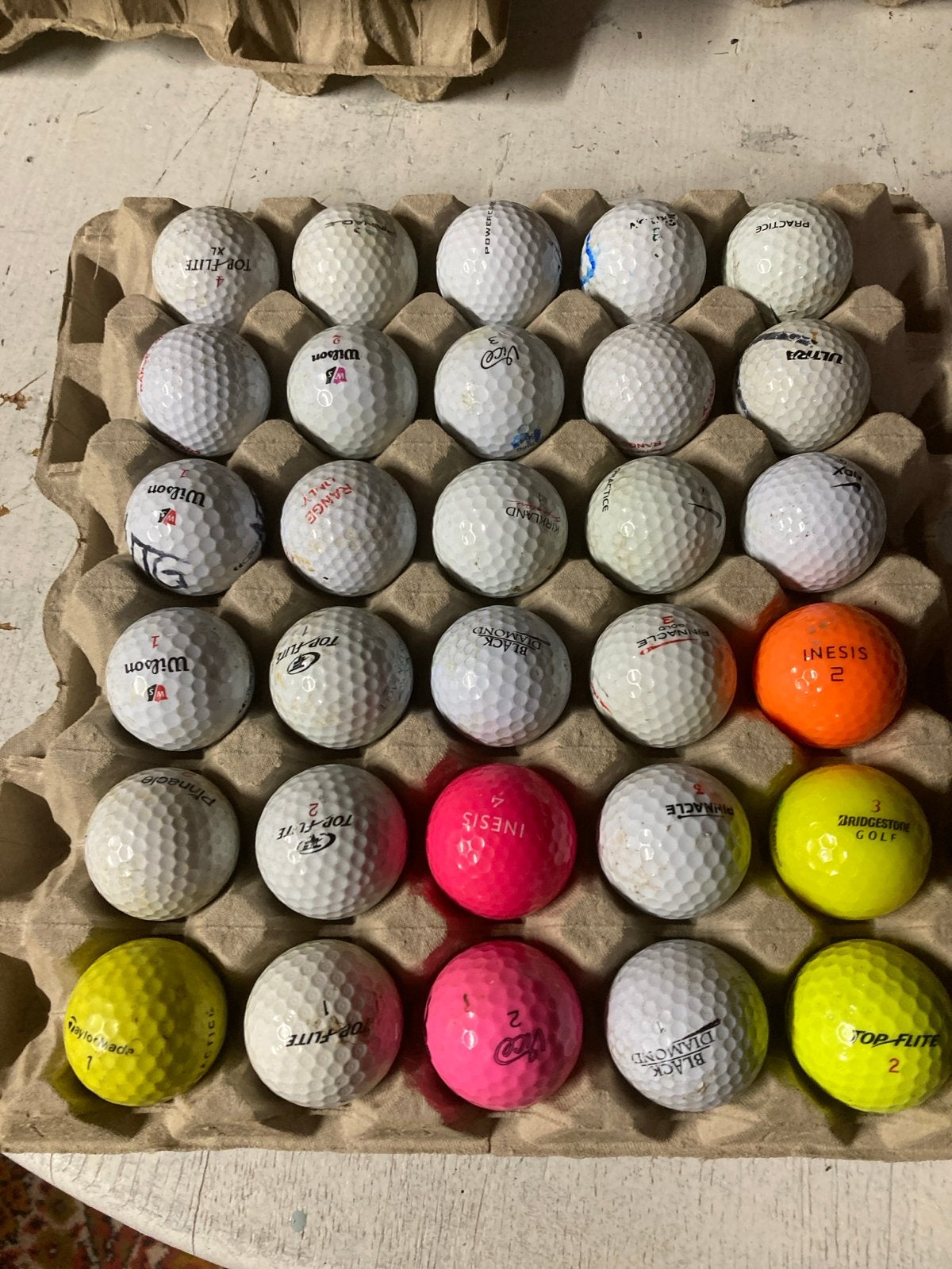 300 gebruikte golfballen van diverse merken, Sport en Fitness, Ophalen, Gebruikt, Bal(len), Overige merken