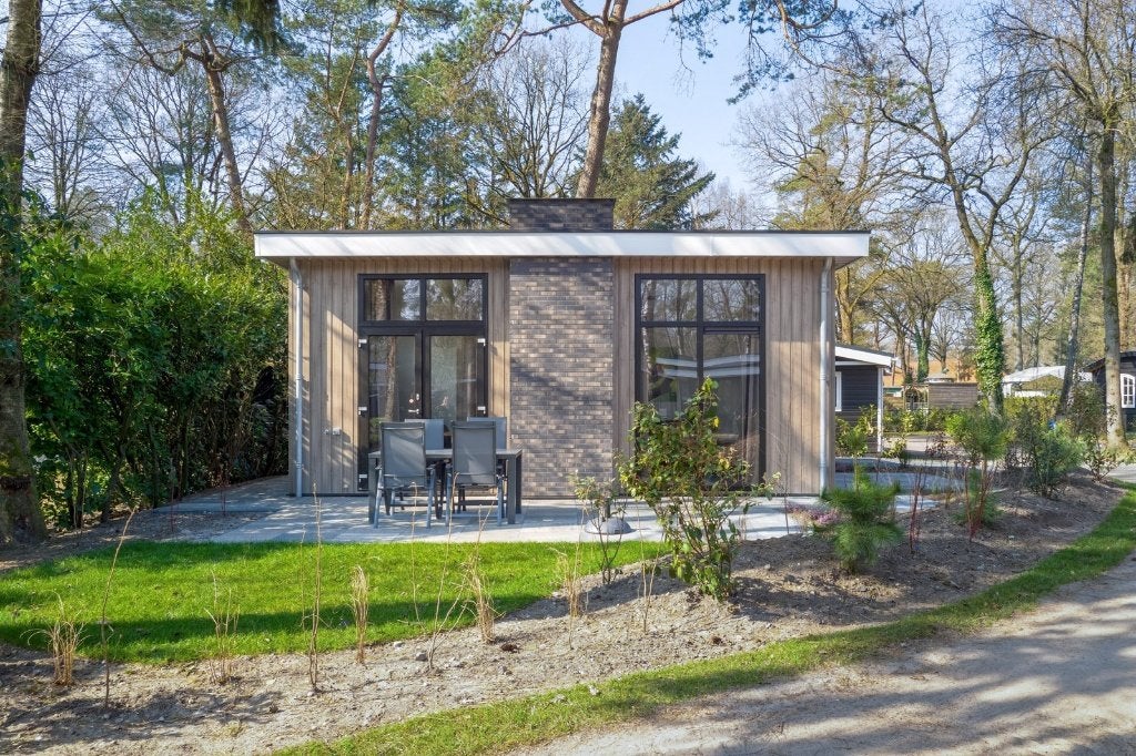 Te huur: modern vakantiehuis 4 personen Veluwe Hoenderloo, In bos, 2 slaapkamers, Recreatiepark, Open haard