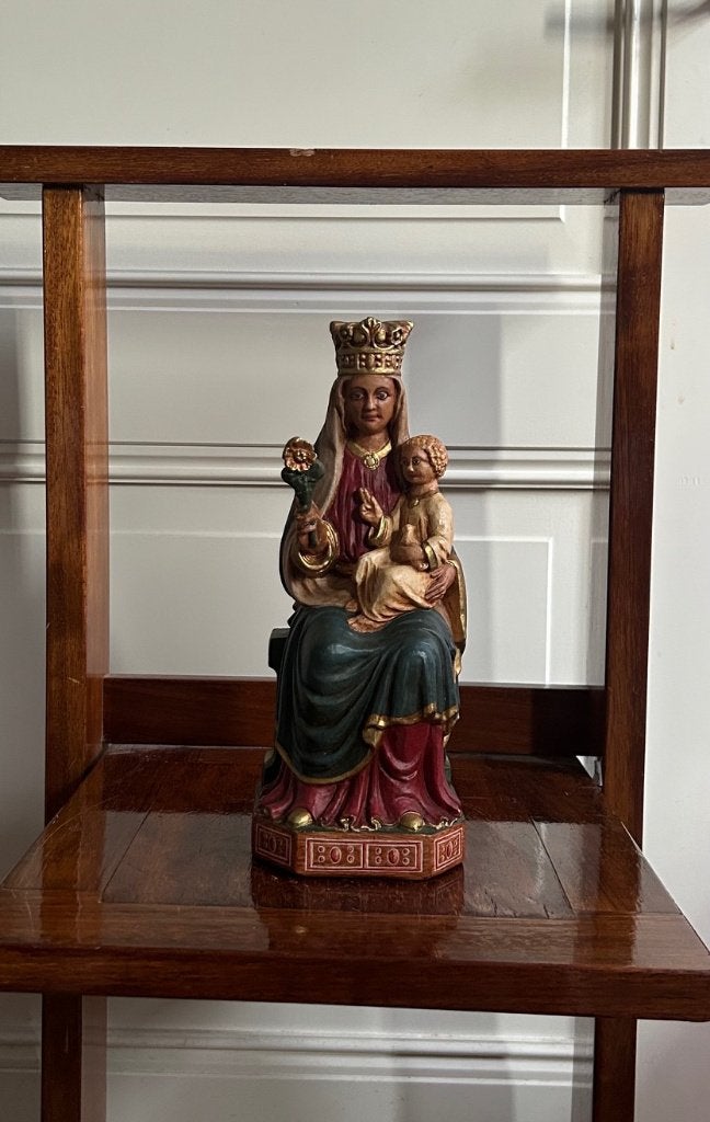 Zeldzaam beeld van Maria met wilde roos, 30 cm, Antiek en Kunst, Antiek | Religie, Ophalen of Verzenden