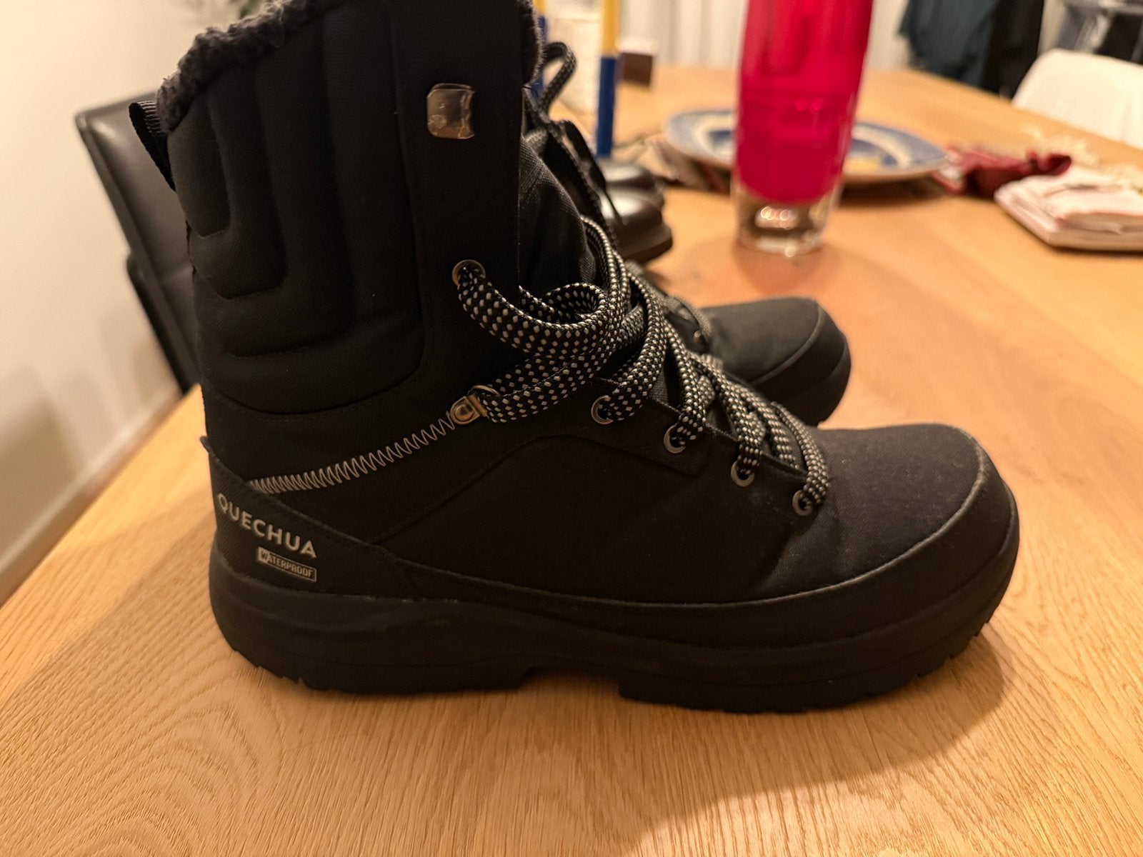 Quechua SH100 Warm High – Zwarte Winterschoenen – Maat 42, Zwart, Boots, Ophalen of Verzenden, Zo goed als nieuw