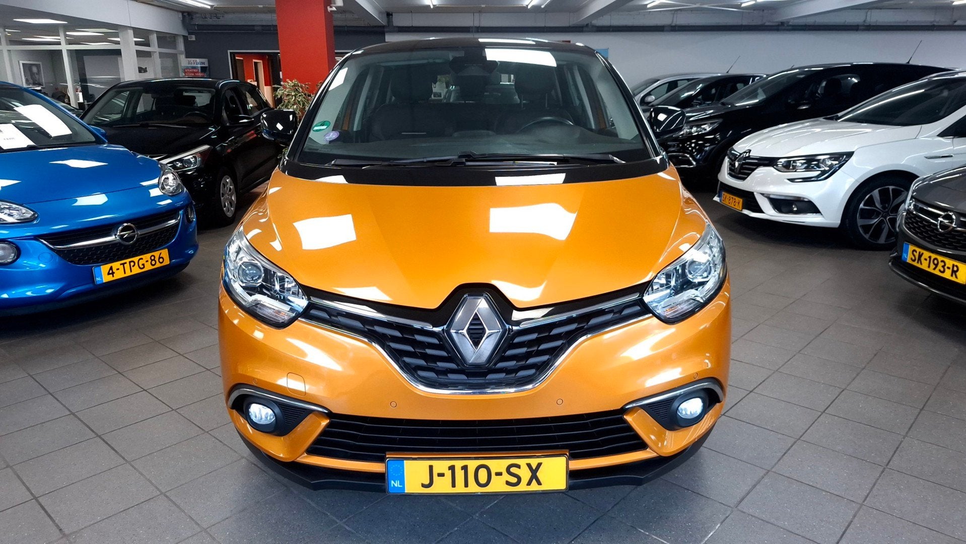 Renault Scénic 1.2 TCe Intens, Voorwielaandrijving, Gebruikt, Handgeschakeld, 1403 kg