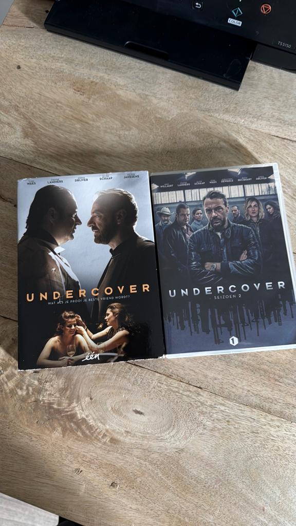 Undercover seizoen 1 en 2, Ophalen of Verzenden, Zo goed als nieuw, Detective en Krimi