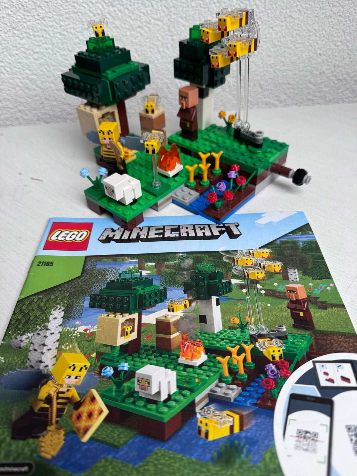 LEGO Minecraft 21165 De Bijenboerderij - Compleet, Ophalen of Verzenden, Zo goed als nieuw, Overige merken
