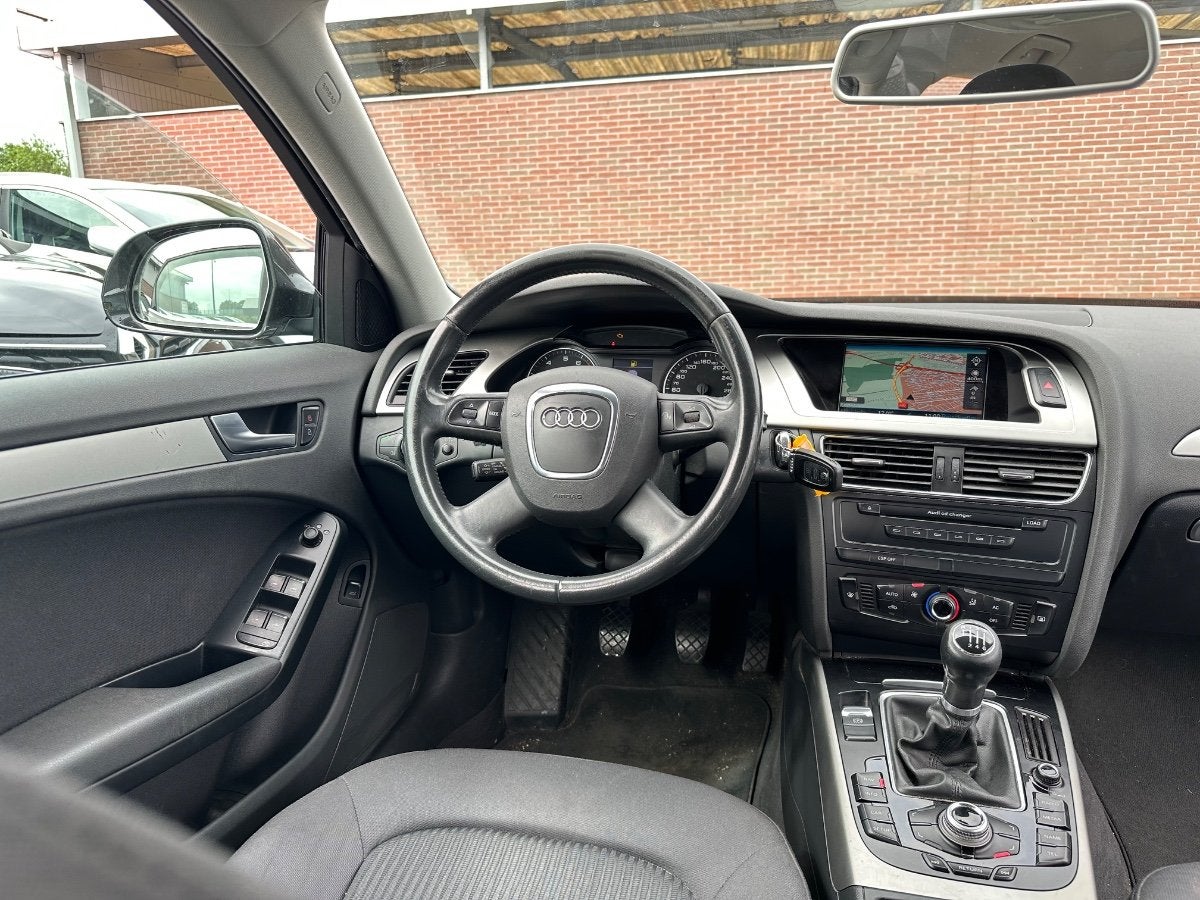Audi A4 Limousine 1.8 TFSI | Pro Line Business | Navi | Xeno, Auto's, 1385 kg, Euro 5, Gebruikt, 4 cilinders