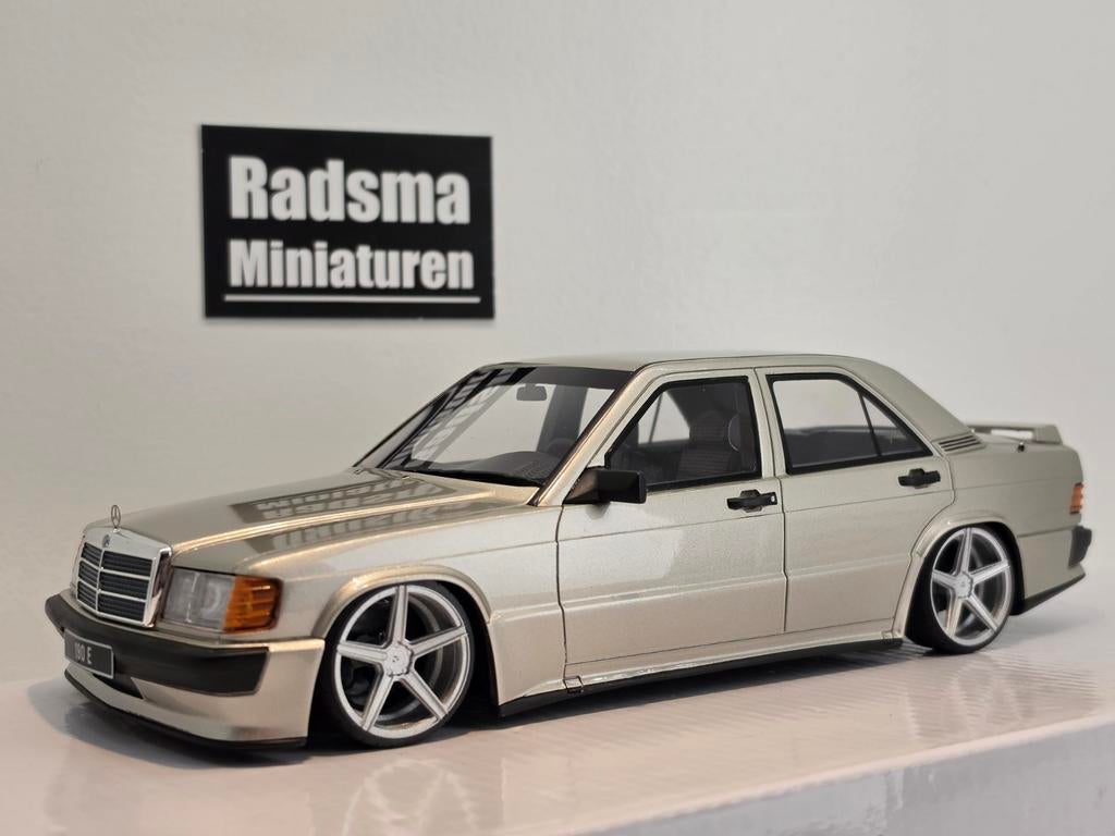Mercedes-Benz 190e 2.5 16V " CUSTOM " 1:18 Ottomobile, OttOMobile, Auto, Ophalen of Verzenden, Zo goed als nieuw