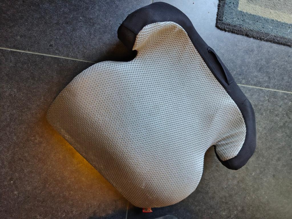 Stoelverhoger., Kinderen en Baby's, Autostoeltjes, 15 t/m 36 kg, Ophalen, Overige merken, Gebruikt
