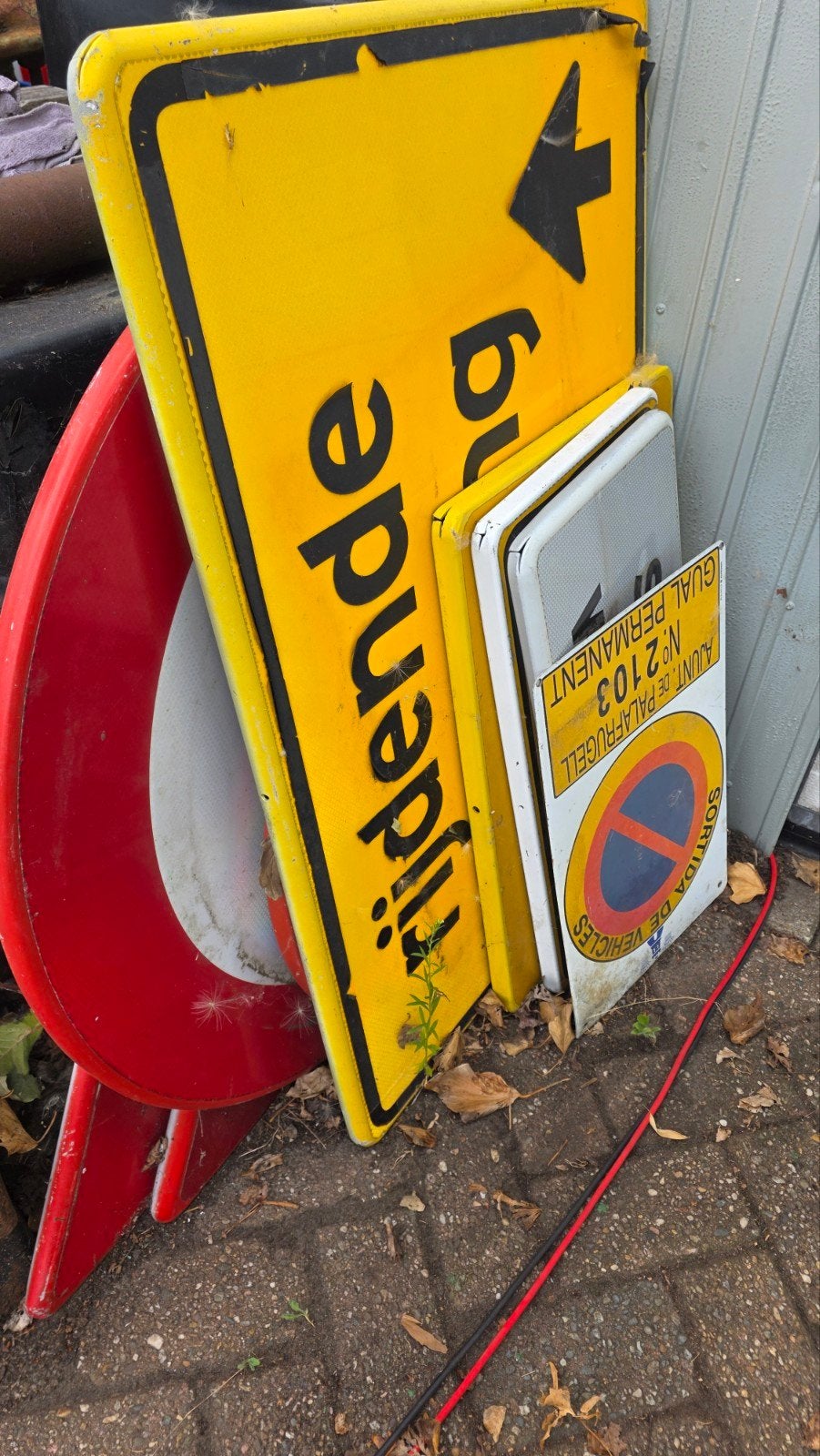 Diverse verkeersborden en straatnaambord, Verzamelen, Ophalen, Gebruikt