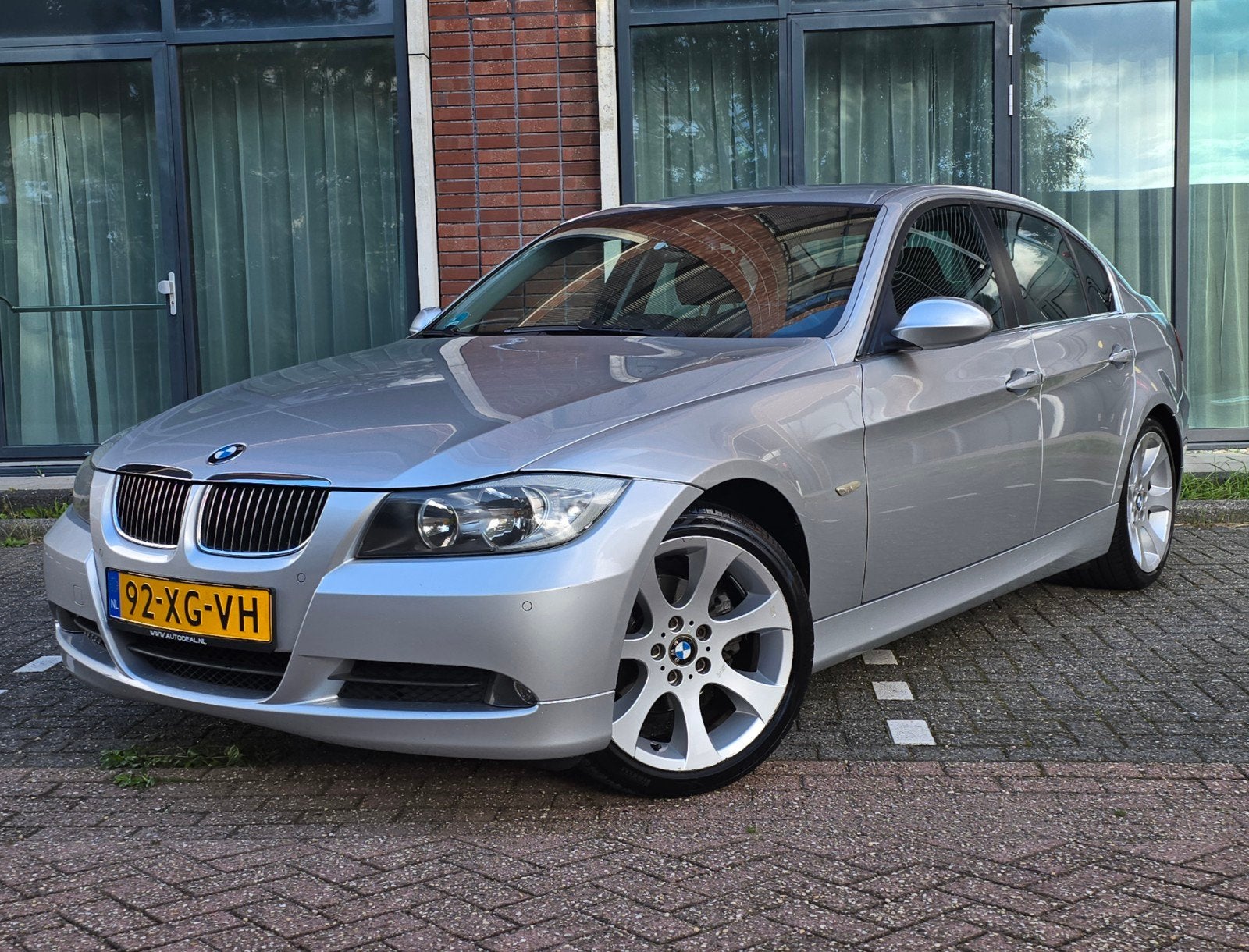 BMW 3-Serie 325i 325 2007 Handbak Grijs Keurig!, Auto's, 745 kg, 2497 cc, Origineel Nederlands, Bedrijf