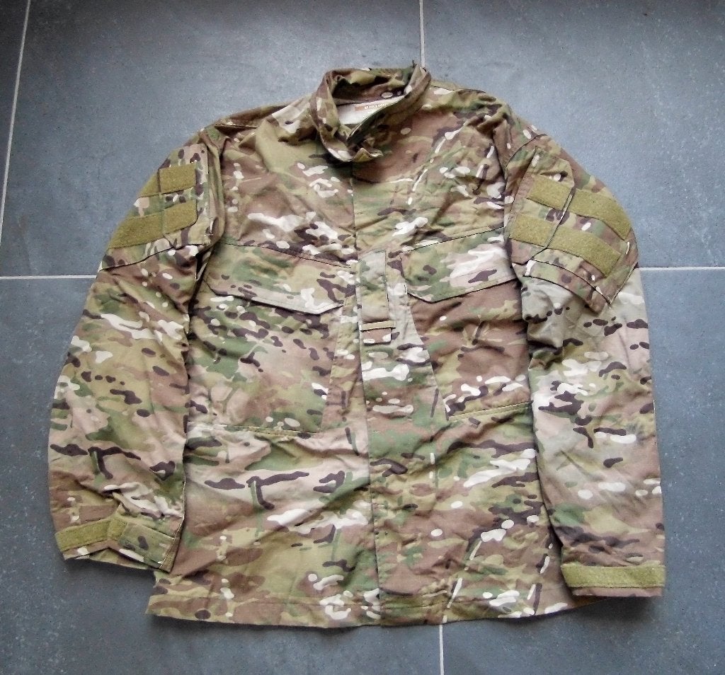 Gevechtsjas Field Shirt G3 Permethrin Multicam maat Large(R), Verzamelen, Verzenden, Landmacht, Nederland, Kleding of Schoenen